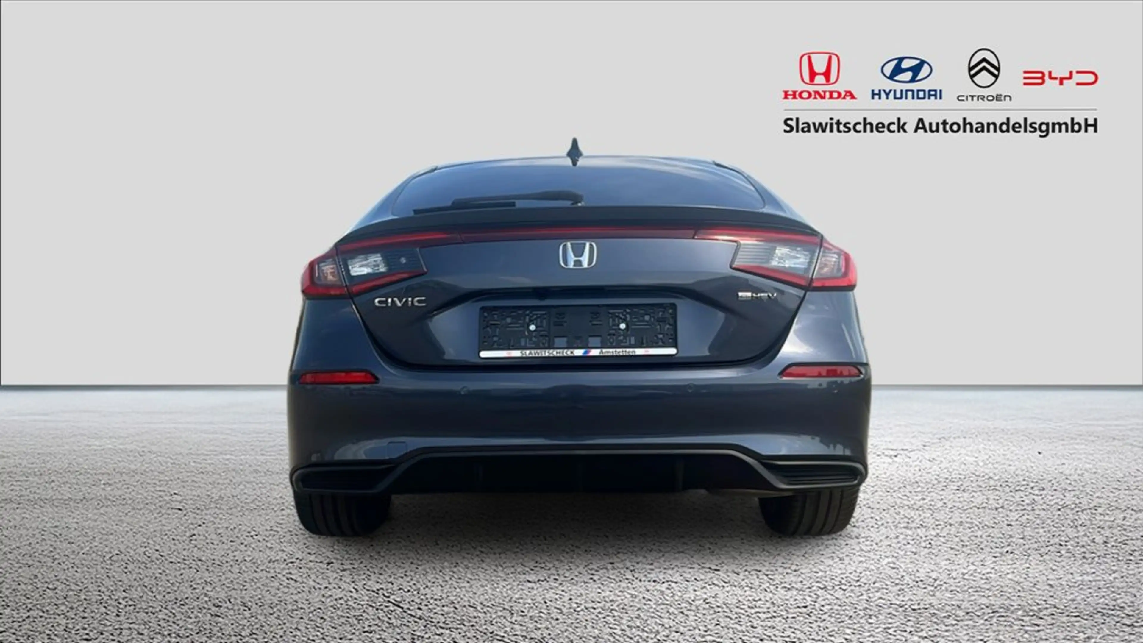Honda Civic e:HEV 2.0 AT Sport — photo 4