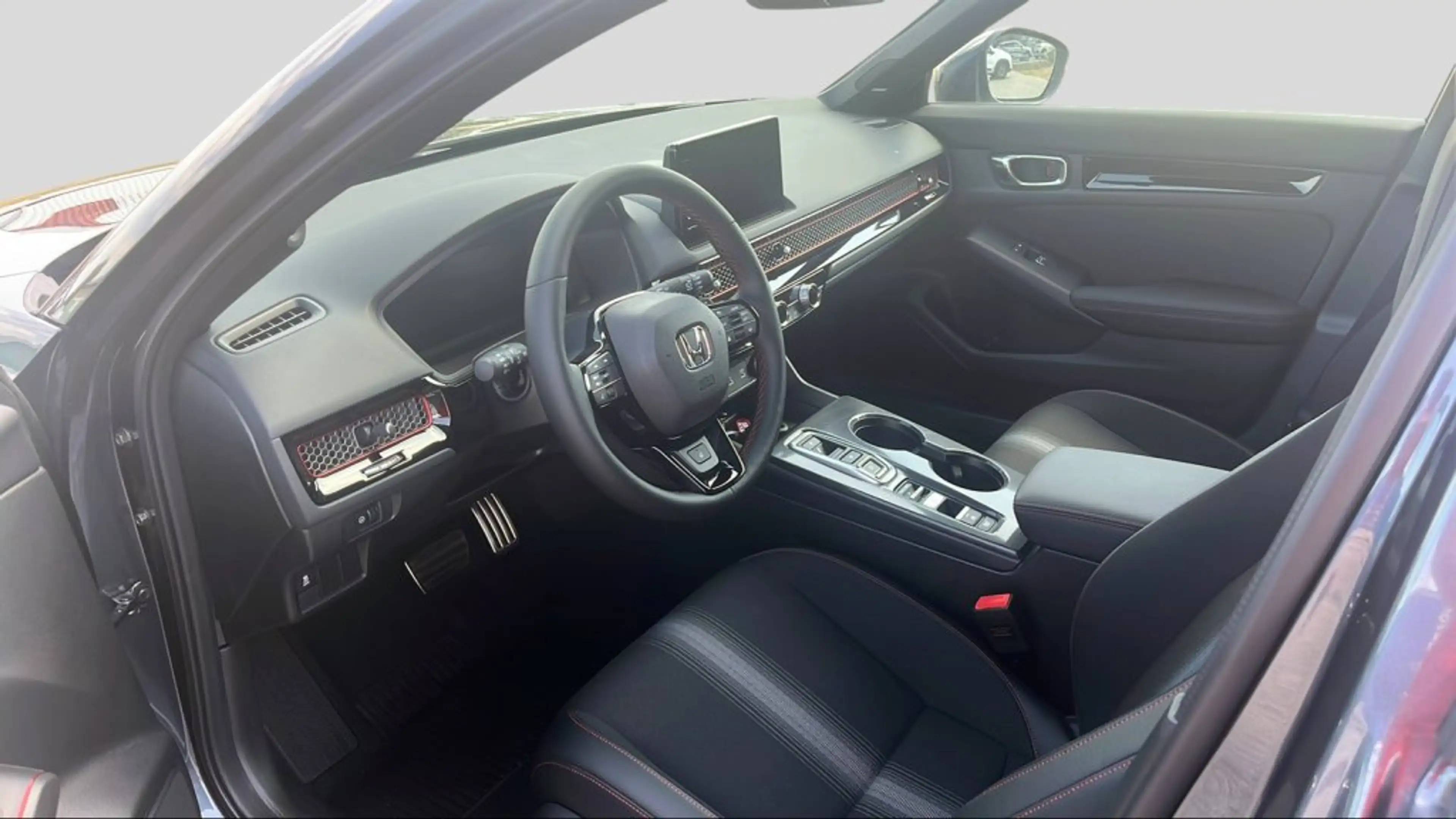 Honda Civic e:HEV 2.0 AT Sport — photo 7