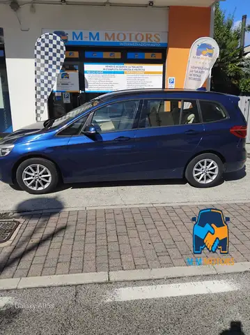 BMW 2 Series view 4