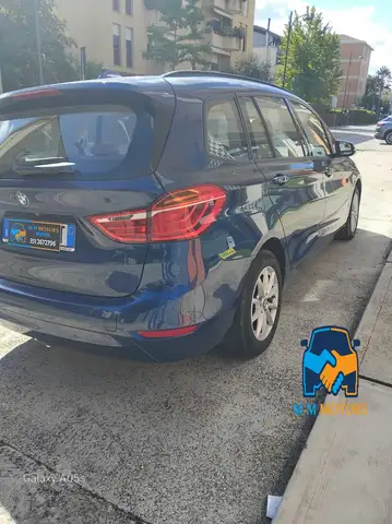 BMW 2 Series view 9
