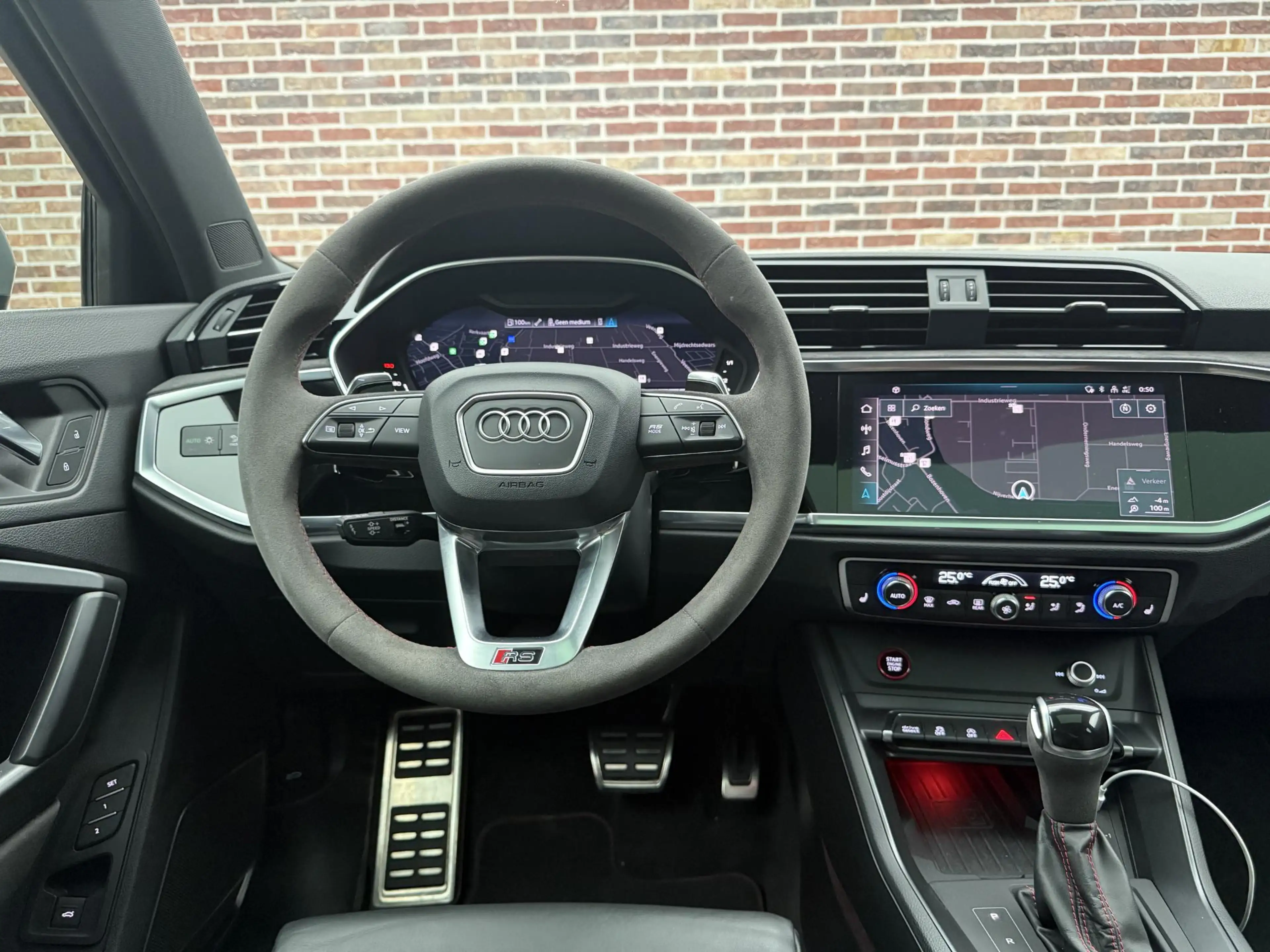 Audi RS Q3 TFSI Nardo Panorama Virtual 360 Trekhaak B&O Memor — photo 11