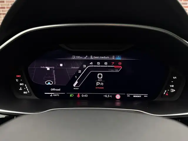 Audi RS Q3 view 12