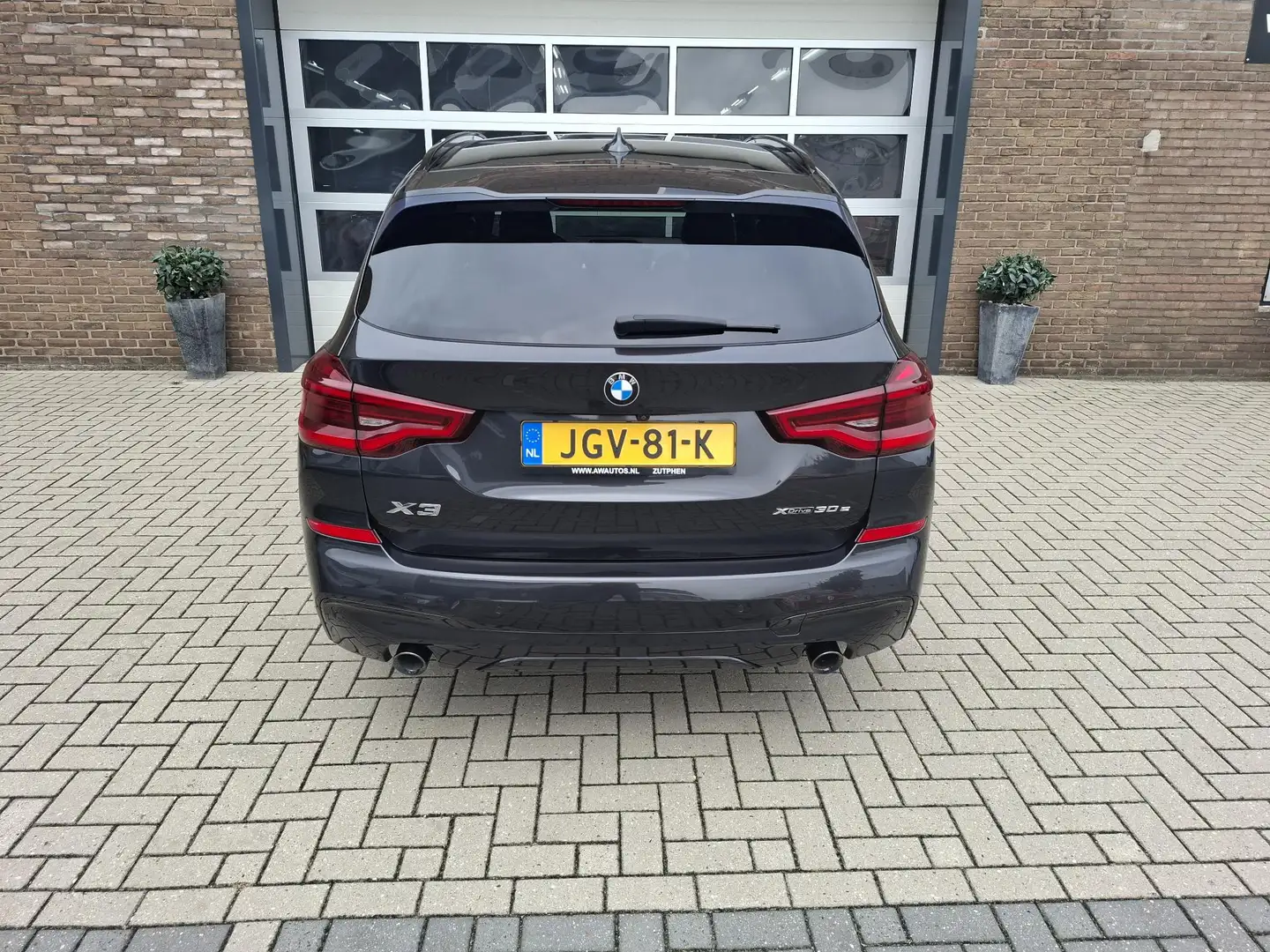 BMW X3 xDrive30e High Executive M Black line Gris - 2
