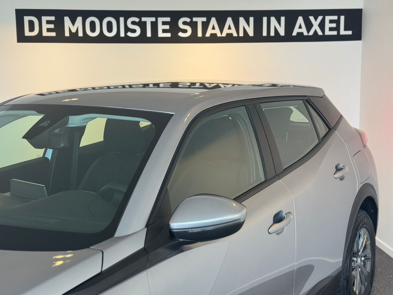 Peugeot 2008 1.2 PureTech Active — photo 8