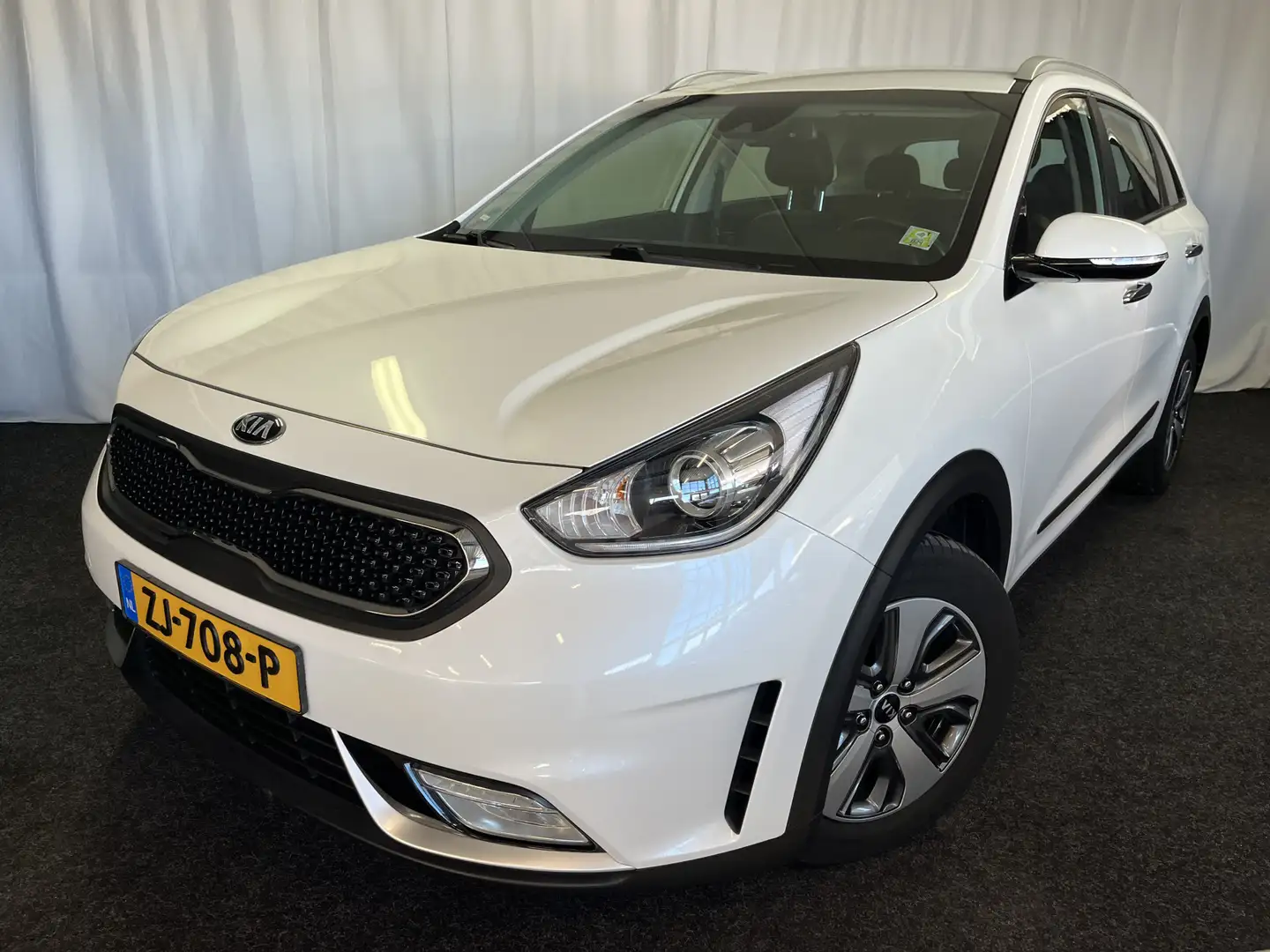 Kia Niro 1.6 GDi Hybrid ExecutiveLine ECC/CAMERA/APPLE/CRUI Wit - 1