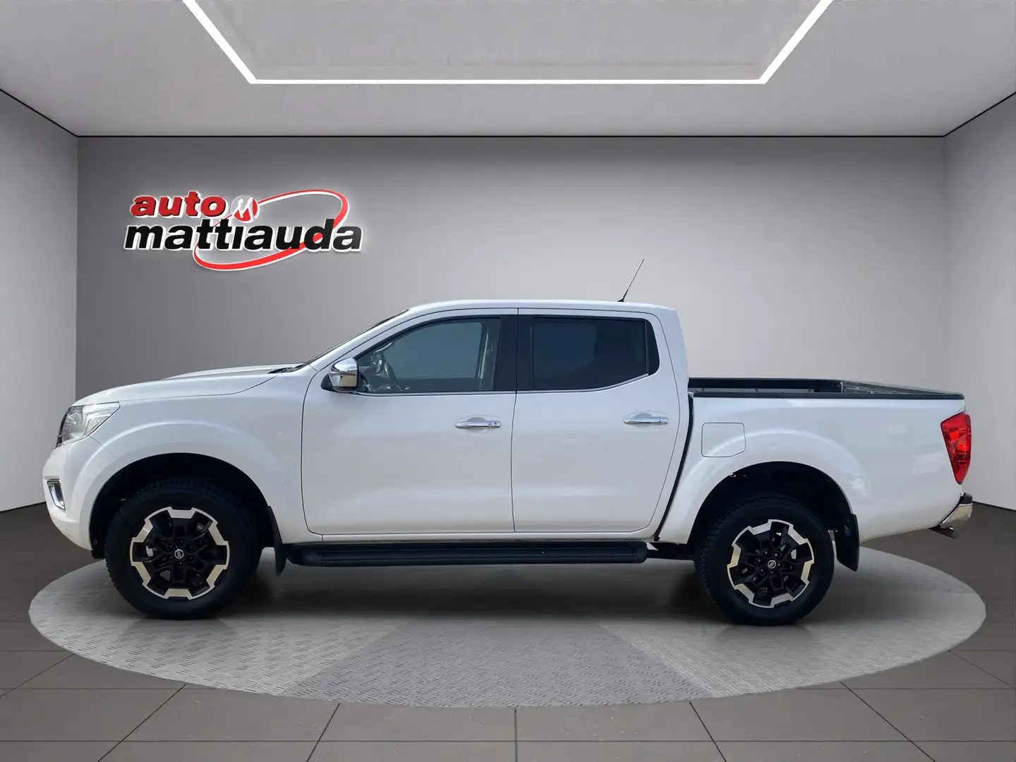 Nissan Navara Navara 2.3 dci d.cab N-Connecta 4wd 163cv my19 Bianco - 2