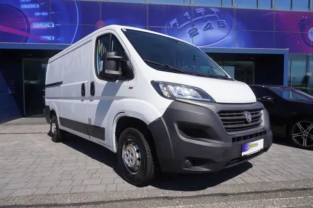 Fiat Ducato view 3