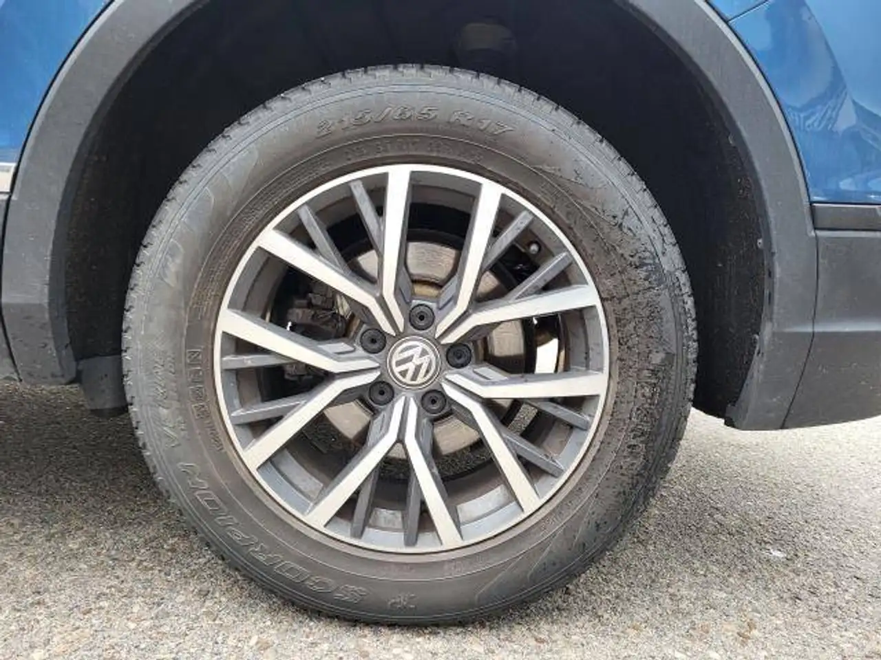 Volkswagen Tiguan снимка Volkswagen Tiguan