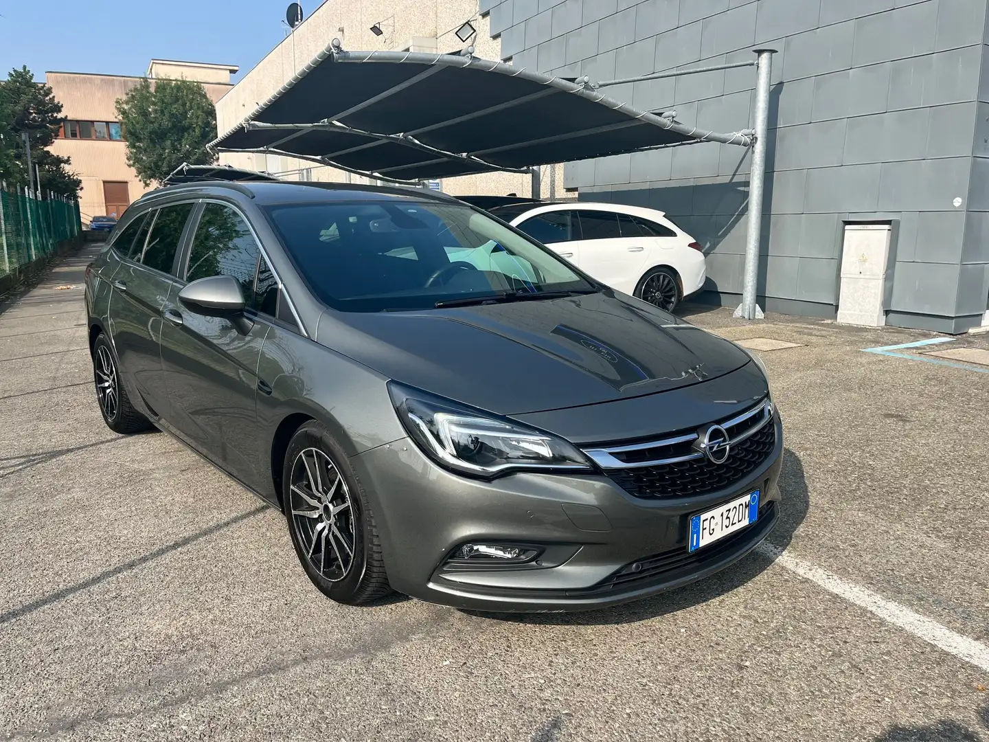 Opel Astra Sports Tourer 1.6 cdti Business 95cv Grey - 1