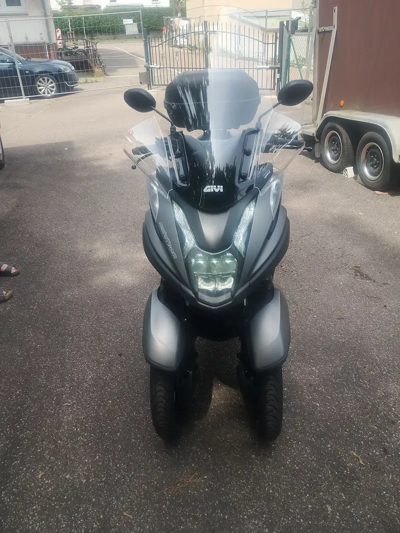Yamaha TriCity Kann mit einem Autoführerschein Grau - 1