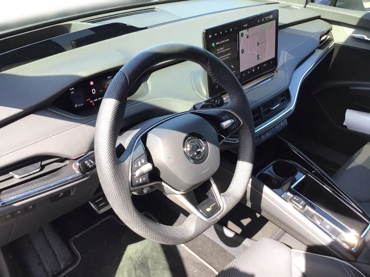 Skoda Enyaq Coupé 85x RS +WÄPU +AHK +PANO +CANTON +360° +MATR, миниатюра 10