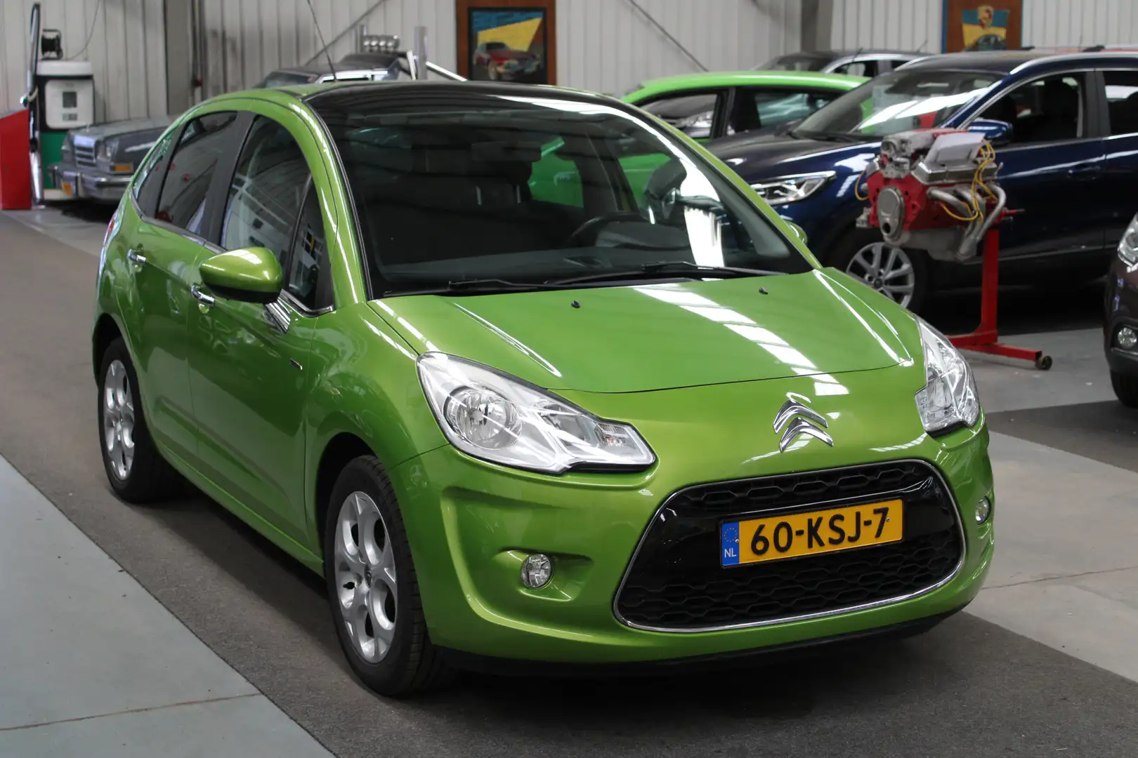 Citroen C3 1.6 VTi Exclusive Airco, Isofix, Stuurbekrachtigin Groen - 2