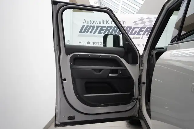 Land Rover Defender Defender 110 PHEV X-Dynamic SE Head-Up Ansicht 18