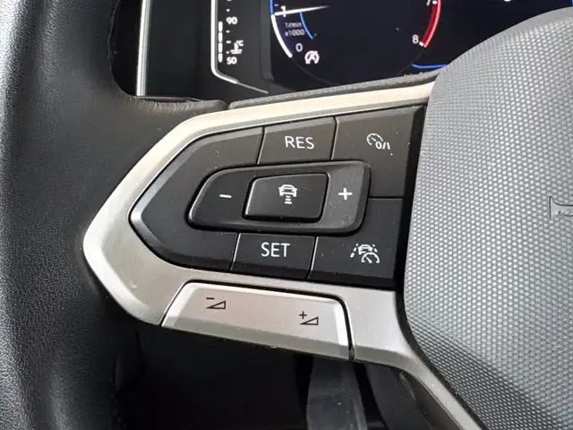 Volkswagen Polo view 23