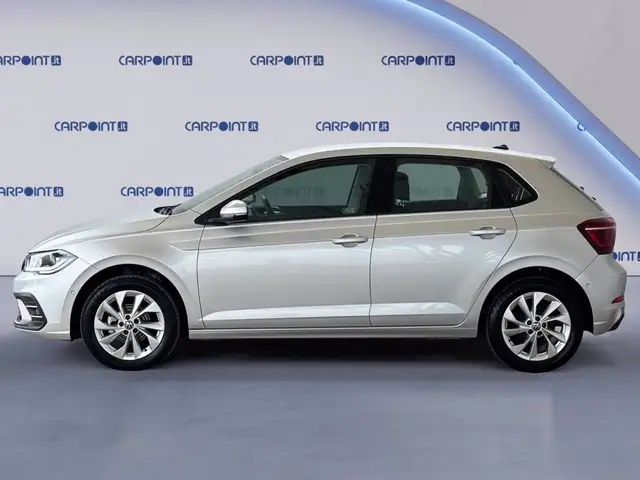 Volkswagen Polo view 4