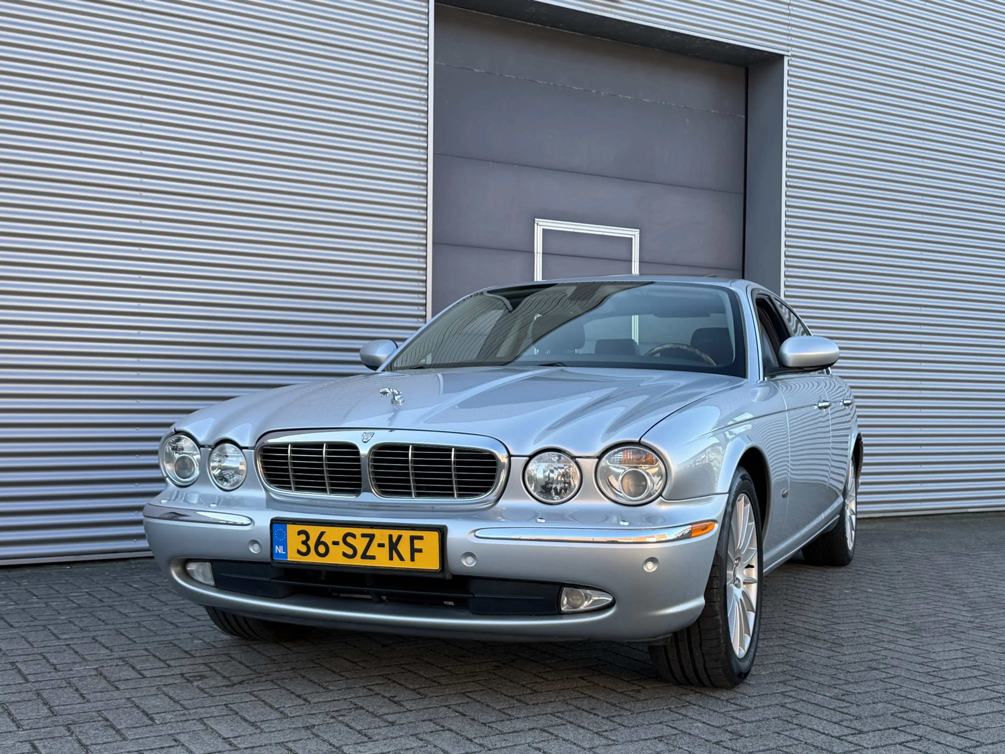 Jaguar XJ 3.0 V6 I Aut. I Navi I Leder I Youngtimer — photo 2