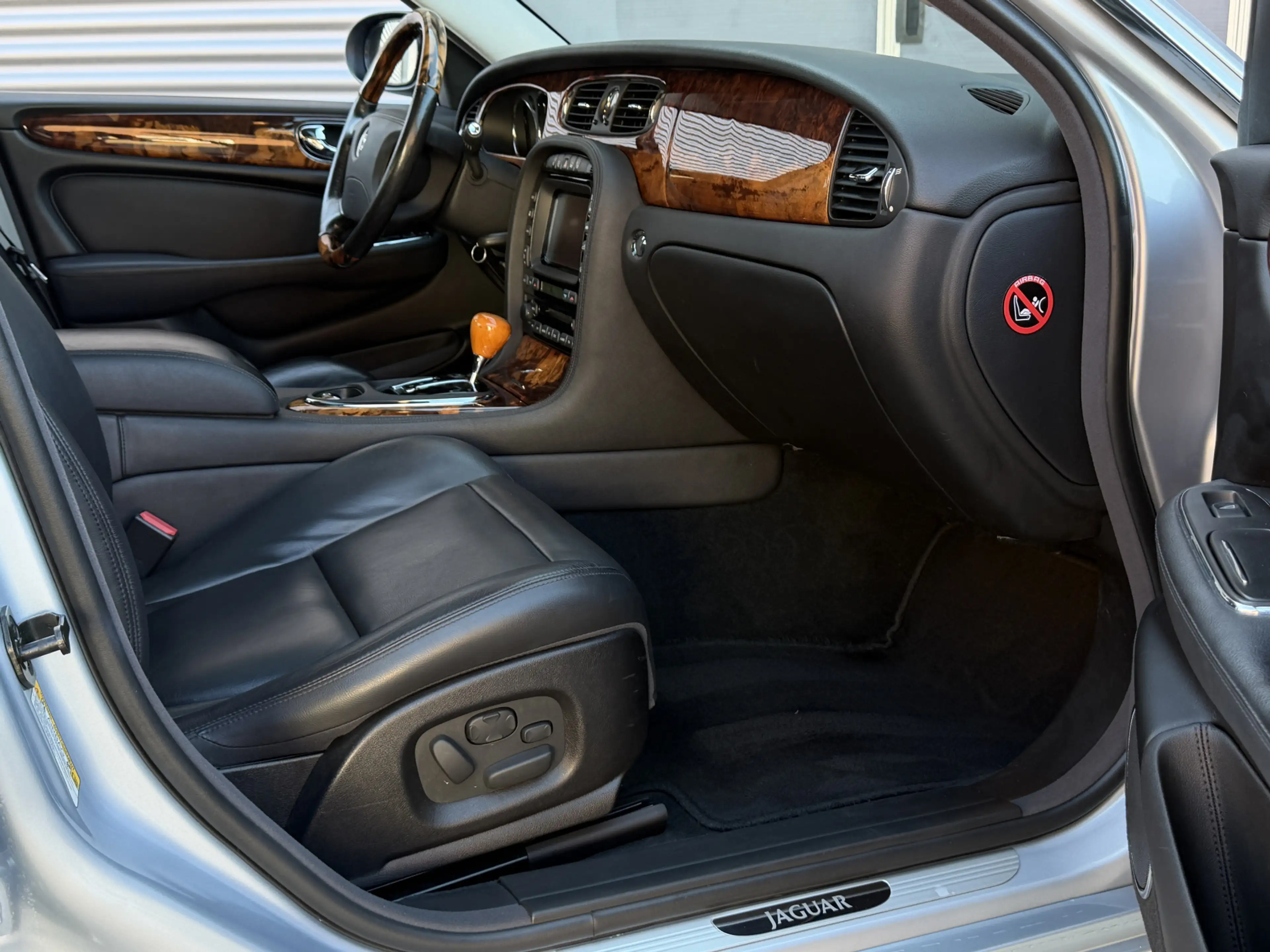 Jaguar XJ 3.0 V6 I Aut. I Navi I Leder I Youngtimer — photo 6
