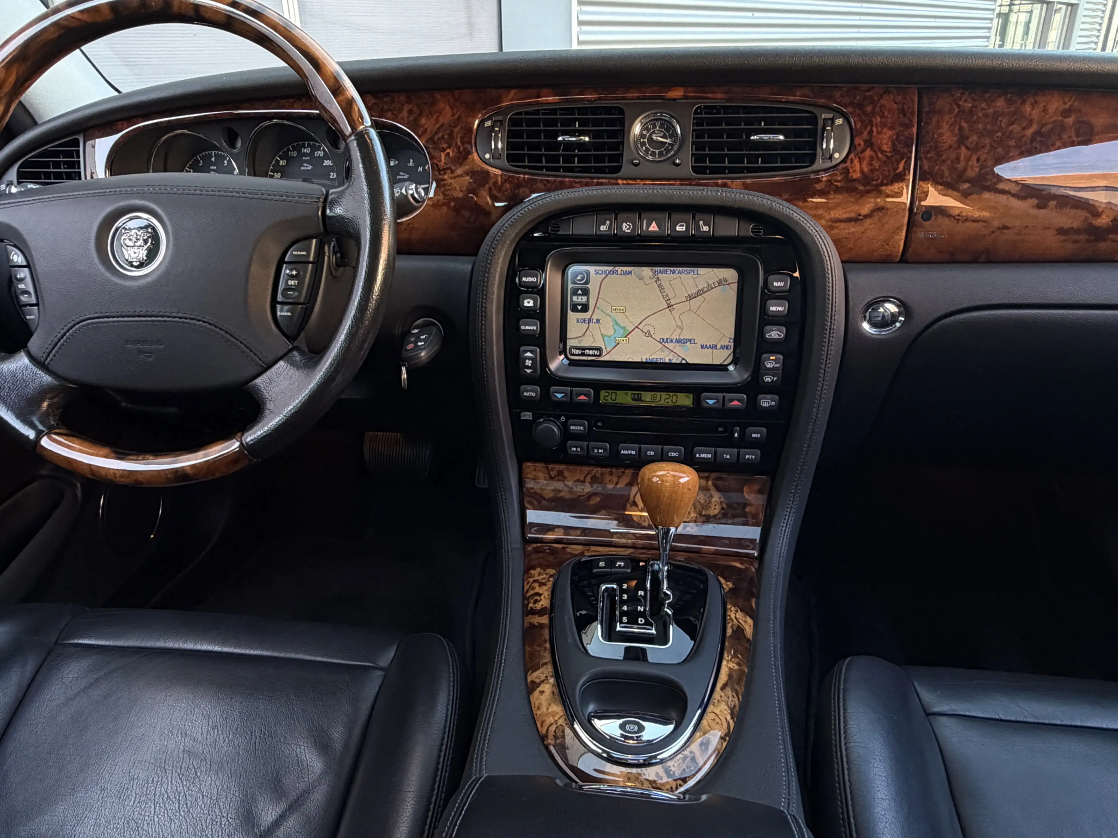 Jaguar XJ 3.0 V6 I Aut. I Navi I Leder I Youngtimer — photo 8