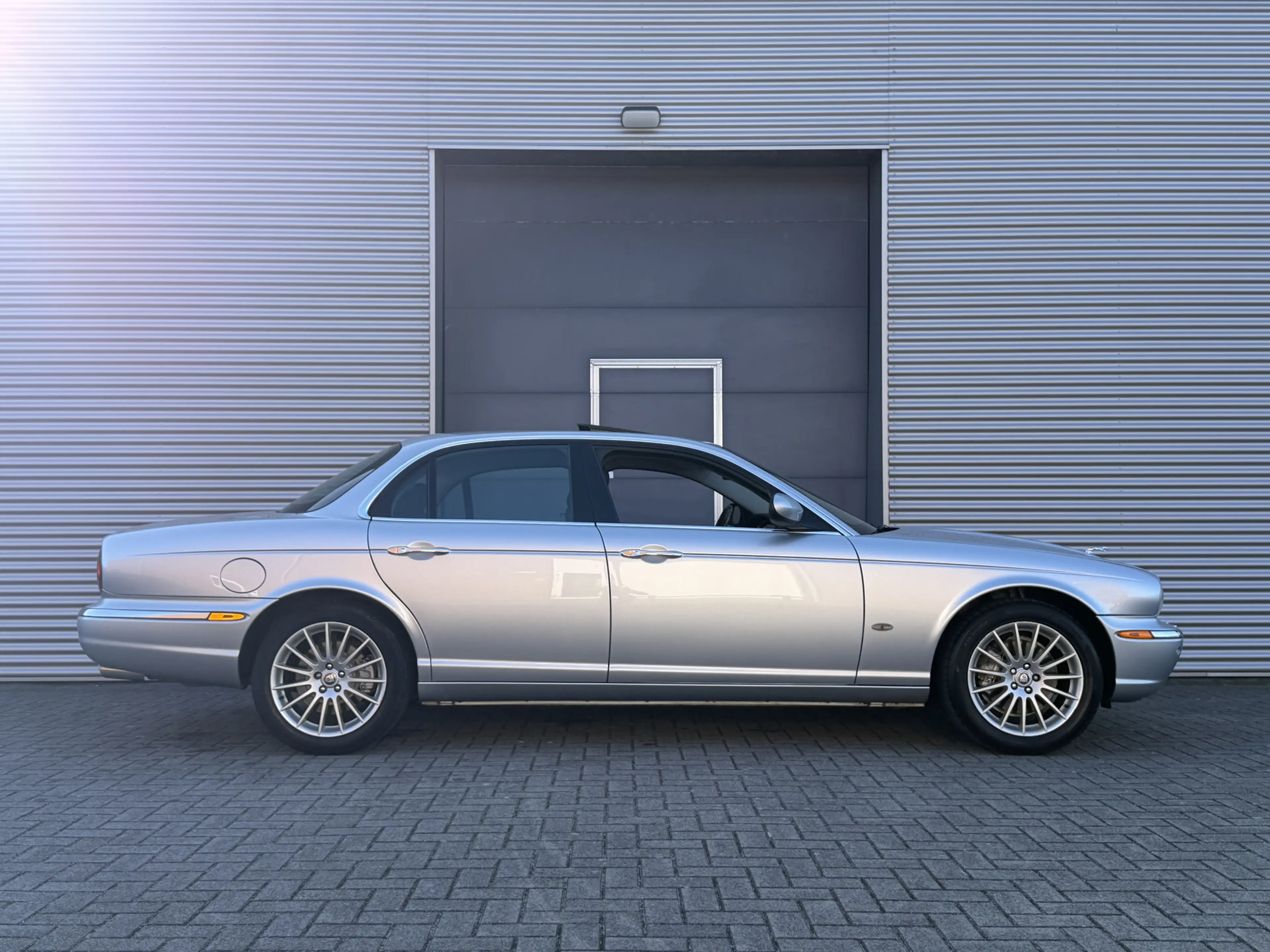 Jaguar XJ 3.0 V6 I Aut. I Navi I Leder I Youngtimer — photo 3