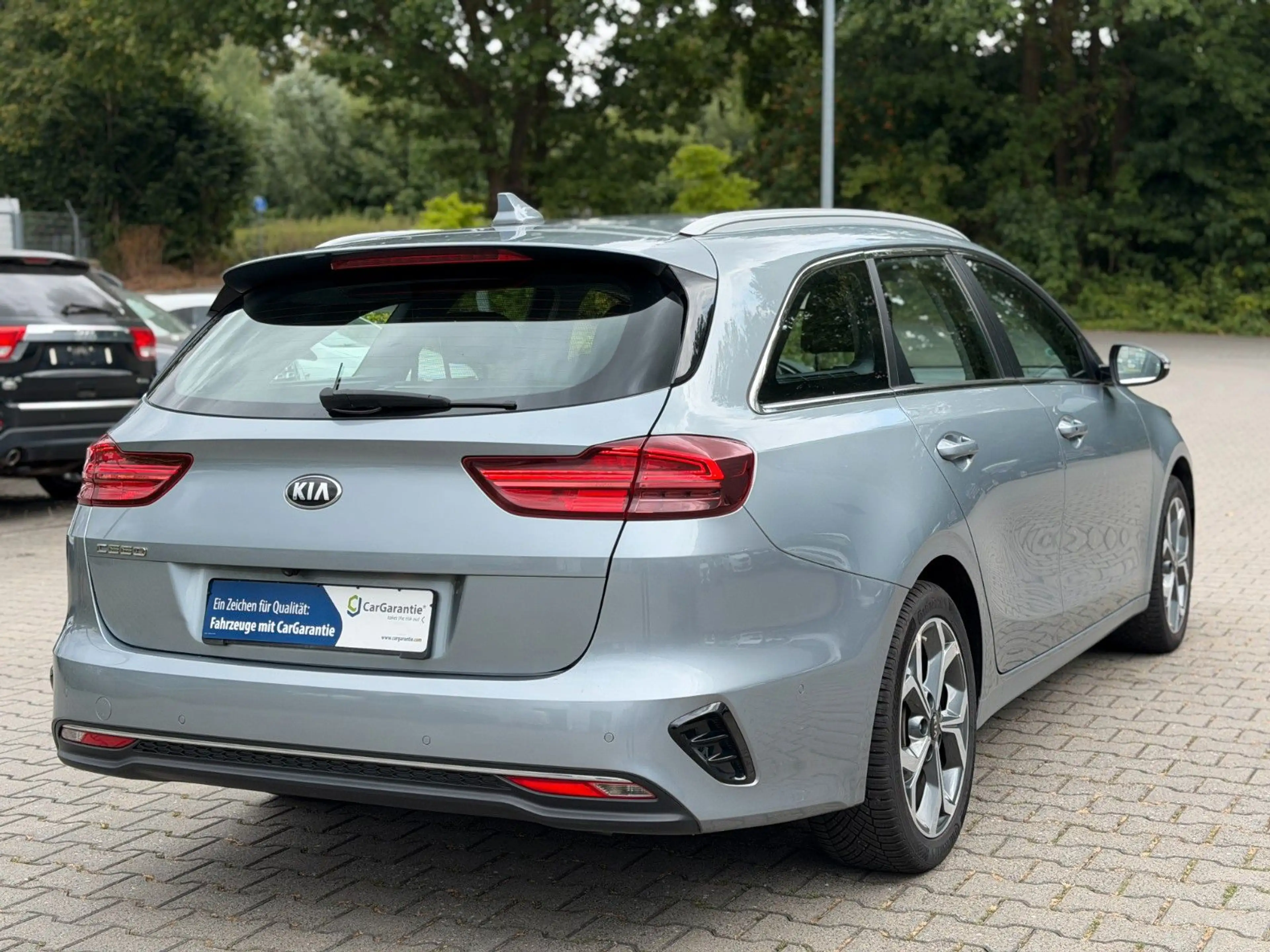 Kia Ceed SW / cee'd SW Spirit Garantie* Kamera* — photo 10