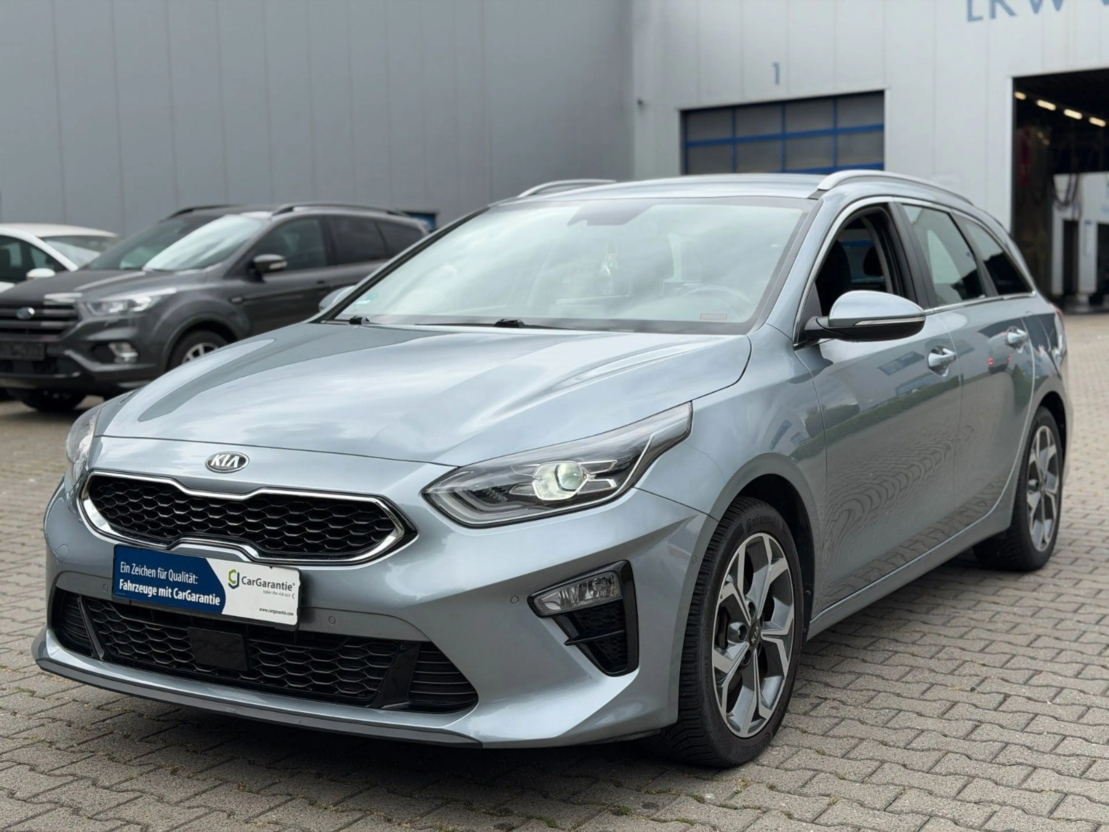 Kia Ceed SW / cee'd SW Spirit Garantie* Kamera* — photo 6