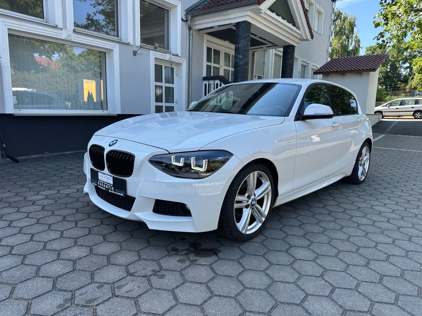 BMW 116 Baureihe 1 Lim. 5-trg.  M Sportpaket Blanc - 1