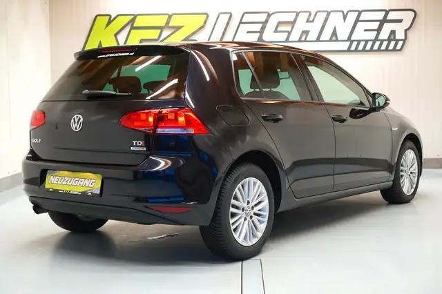 Volkswagen Golf view 4