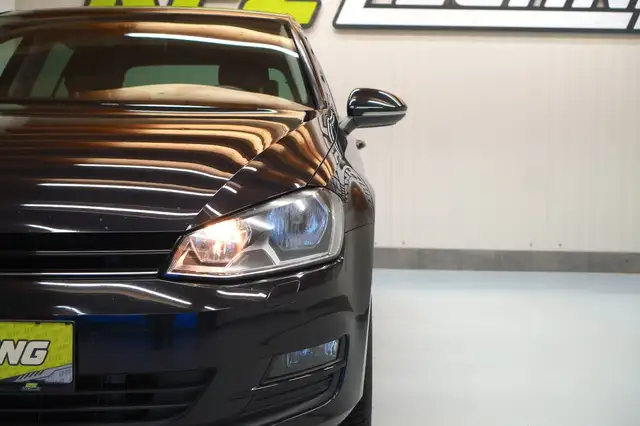 Volkswagen Golf view 10