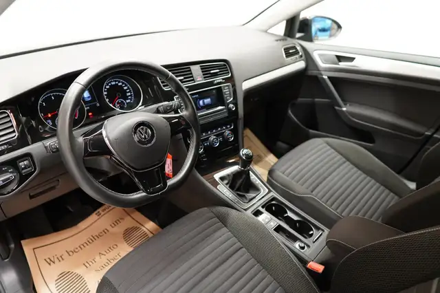 Volkswagen Golf view 13