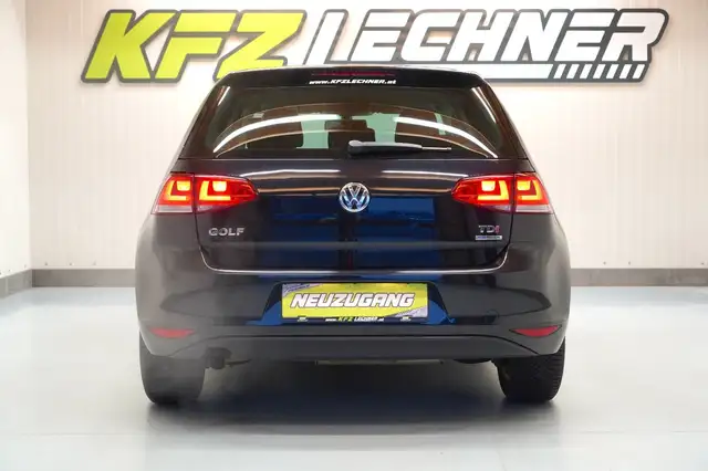 Volkswagen Golf view 5