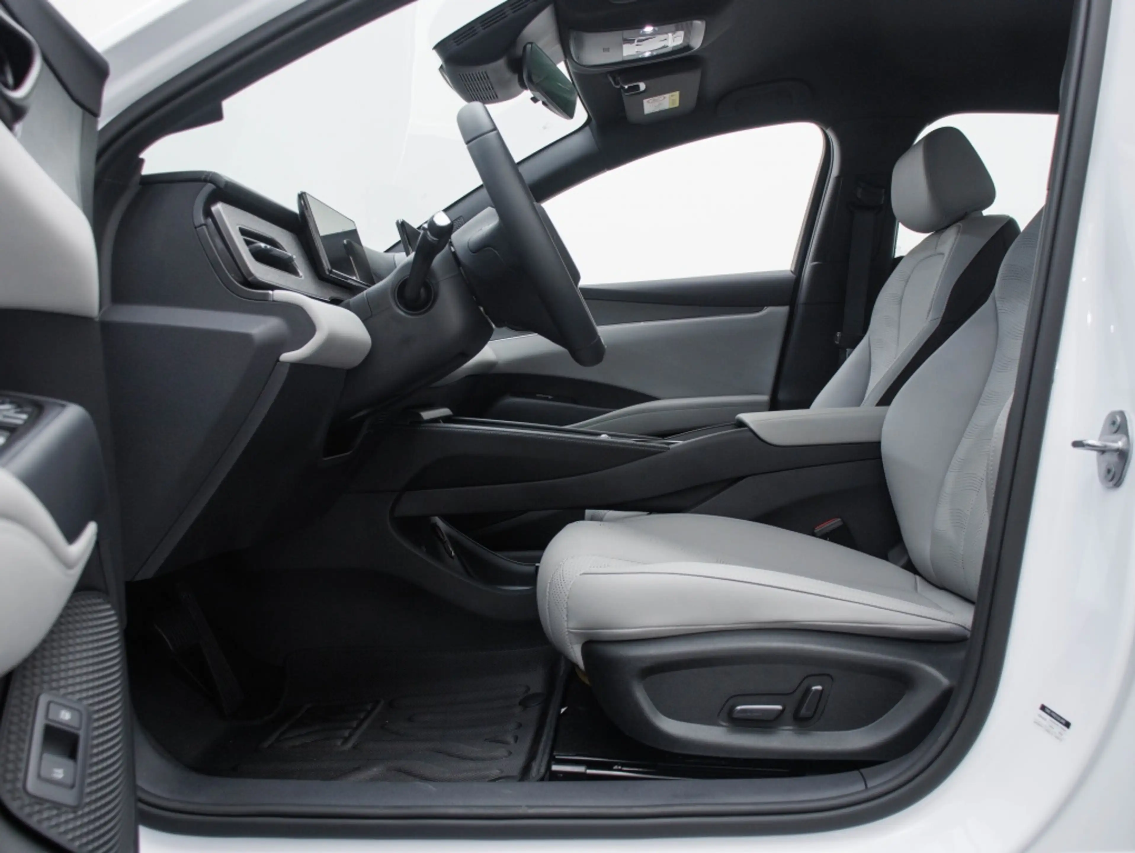 BYD Seal 6 1.5 DM-i Boost | BYD Dealer | Private lease €599 p — photo 14