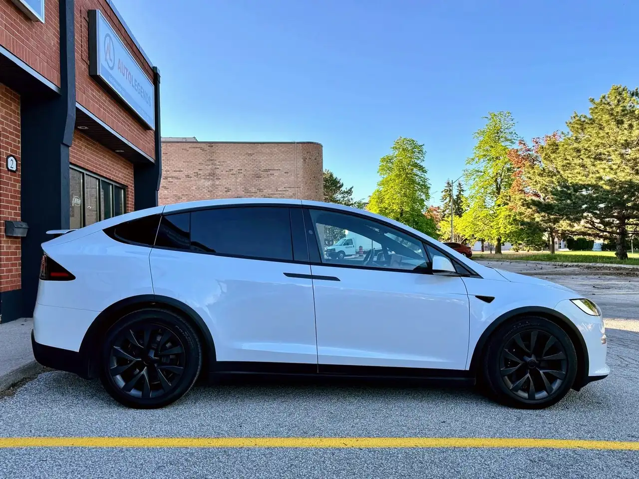 Tesla Model X photo Tesla Model X