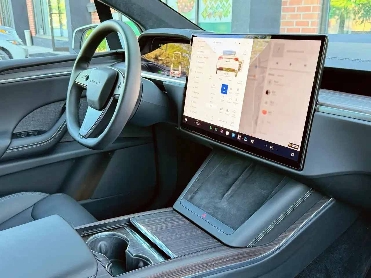 Tesla Model X photo Tesla Model X