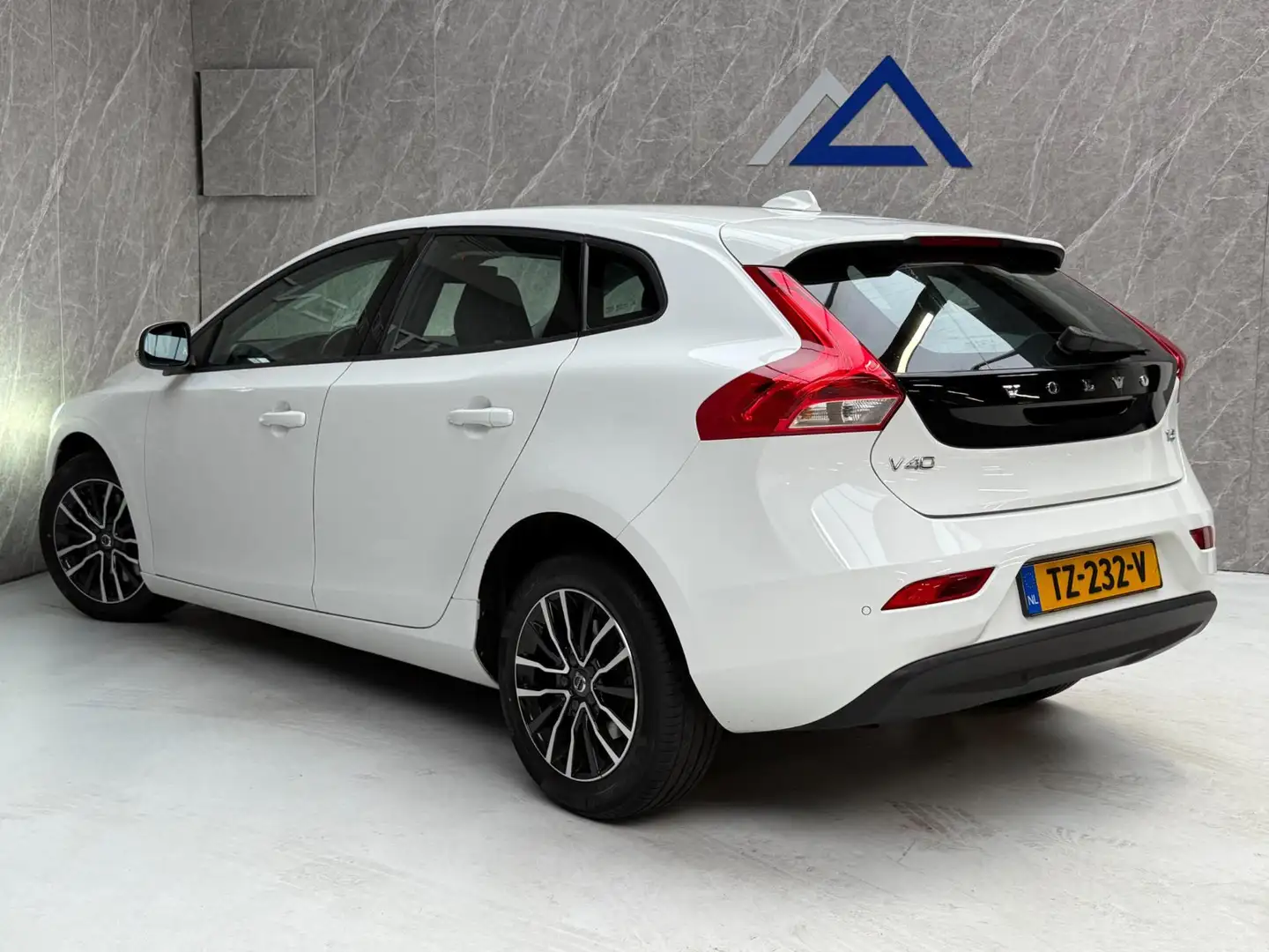 Volvo V40 1.5 T2 Polar+ / NAP / Automaat / Goed Onderhouden Weiß - 2