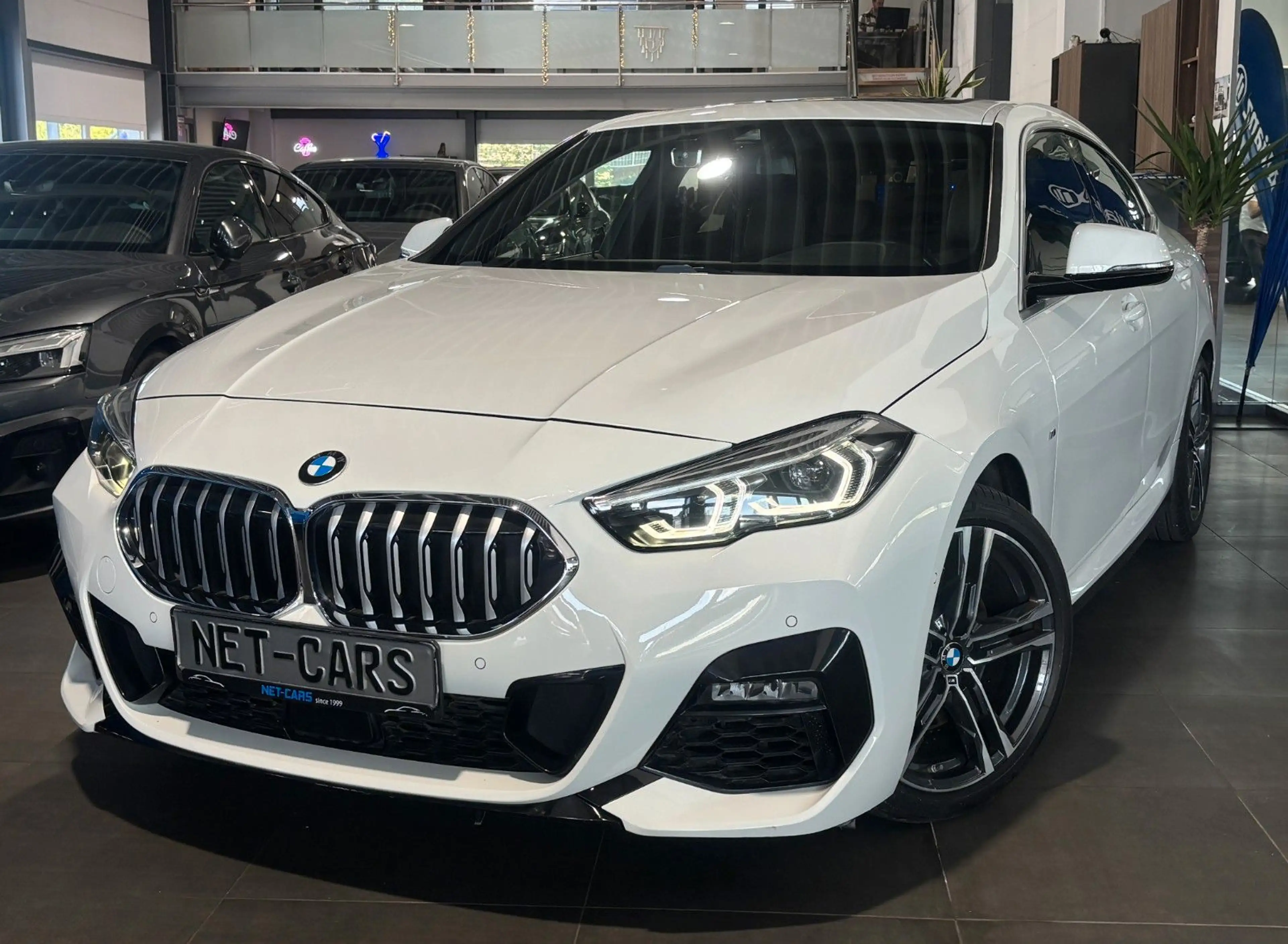 BMW 218 218d Gran Coupé M Sport*HEAD-Up*PANORAM*VOLL — photo 6