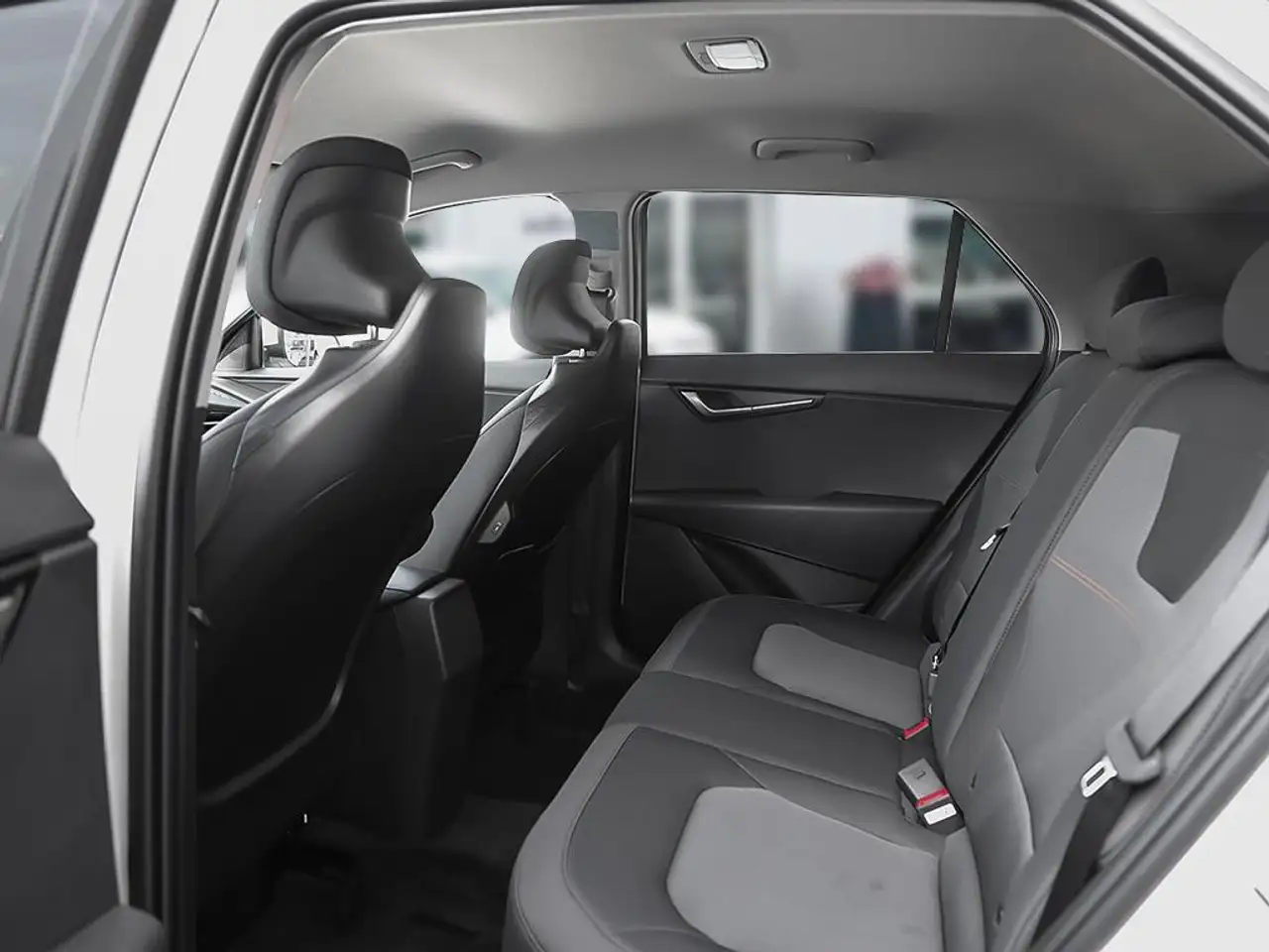 Kia Niro снимка Kia Niro