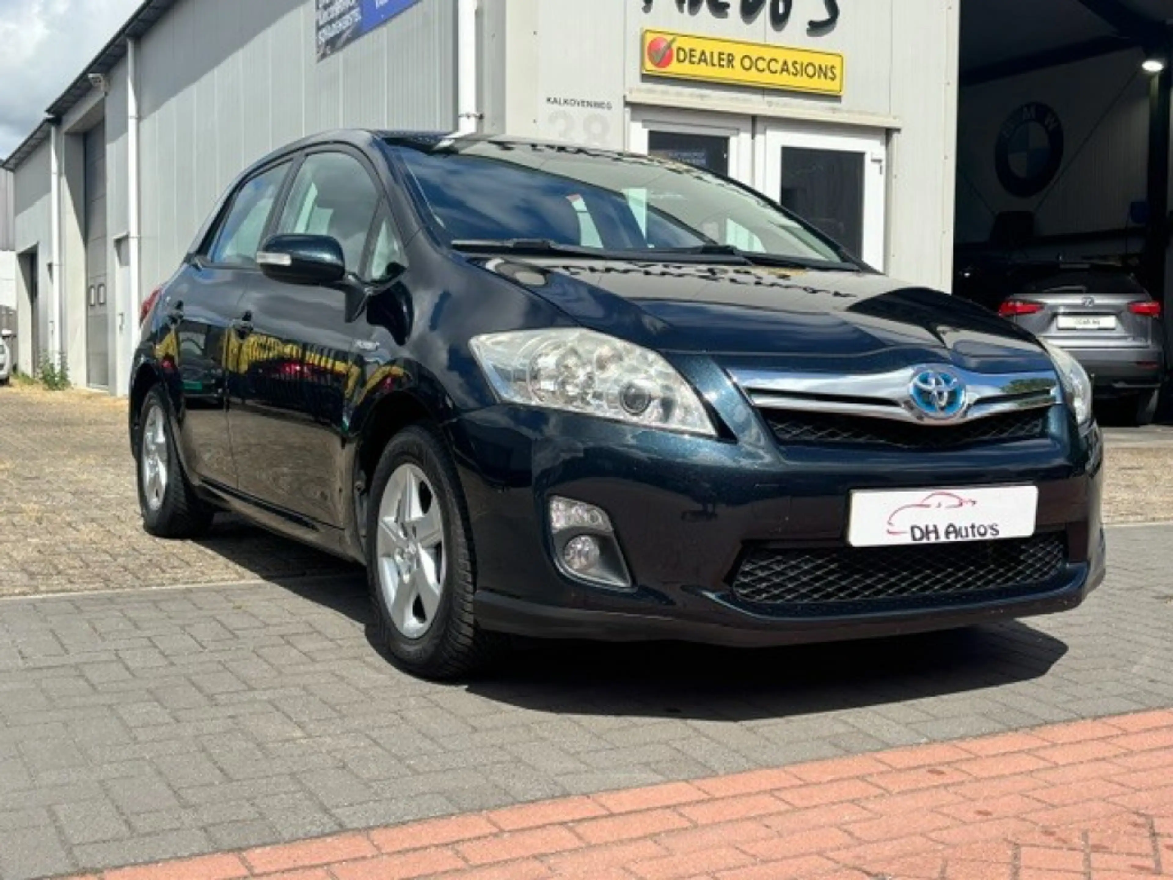 Toyota Auris 1.8 FULL HYBRID LIM. — photo 9
