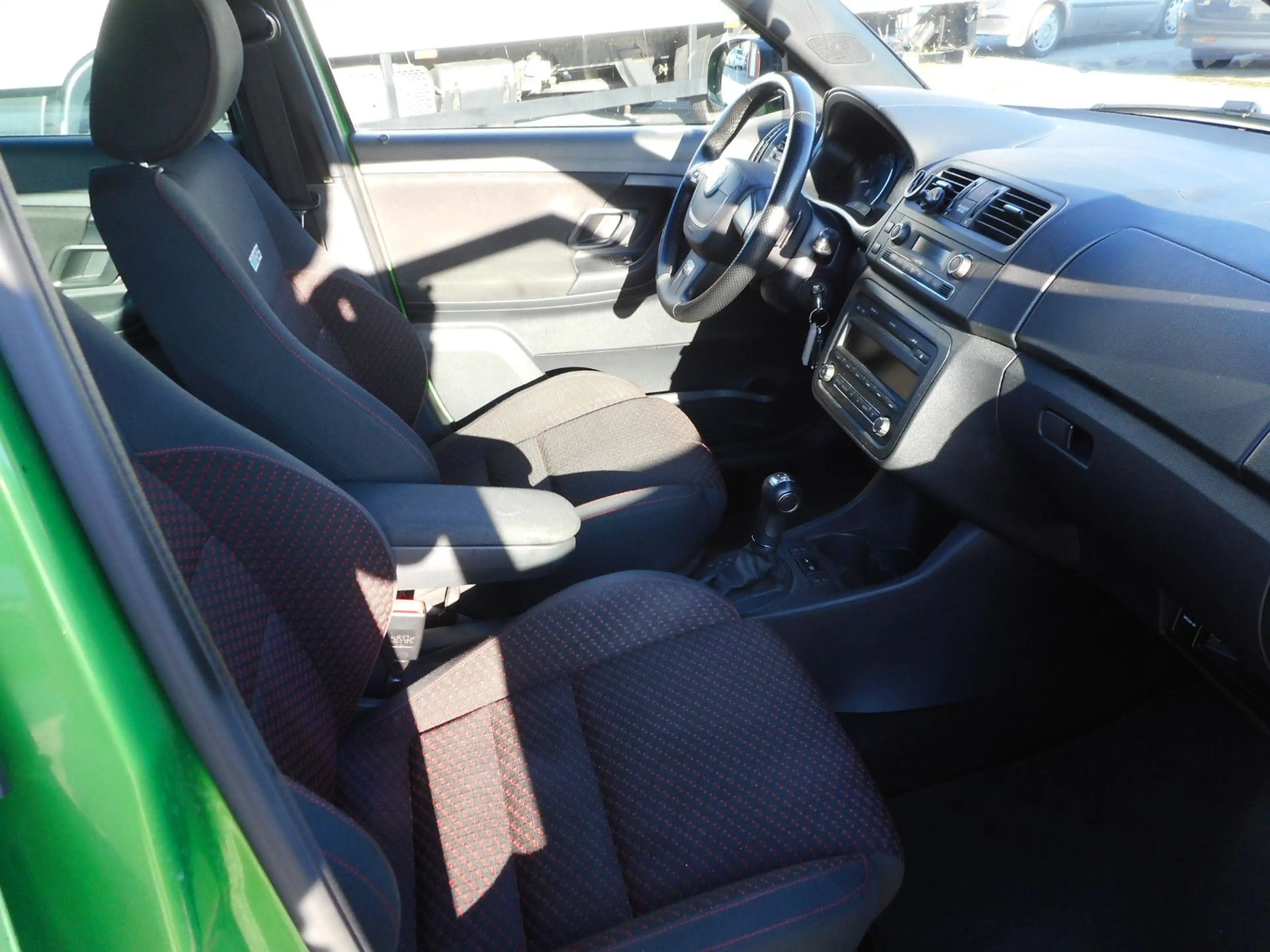 Skoda Fabia RS PDC Alu Black Vision HU 02/2027 — photo 10