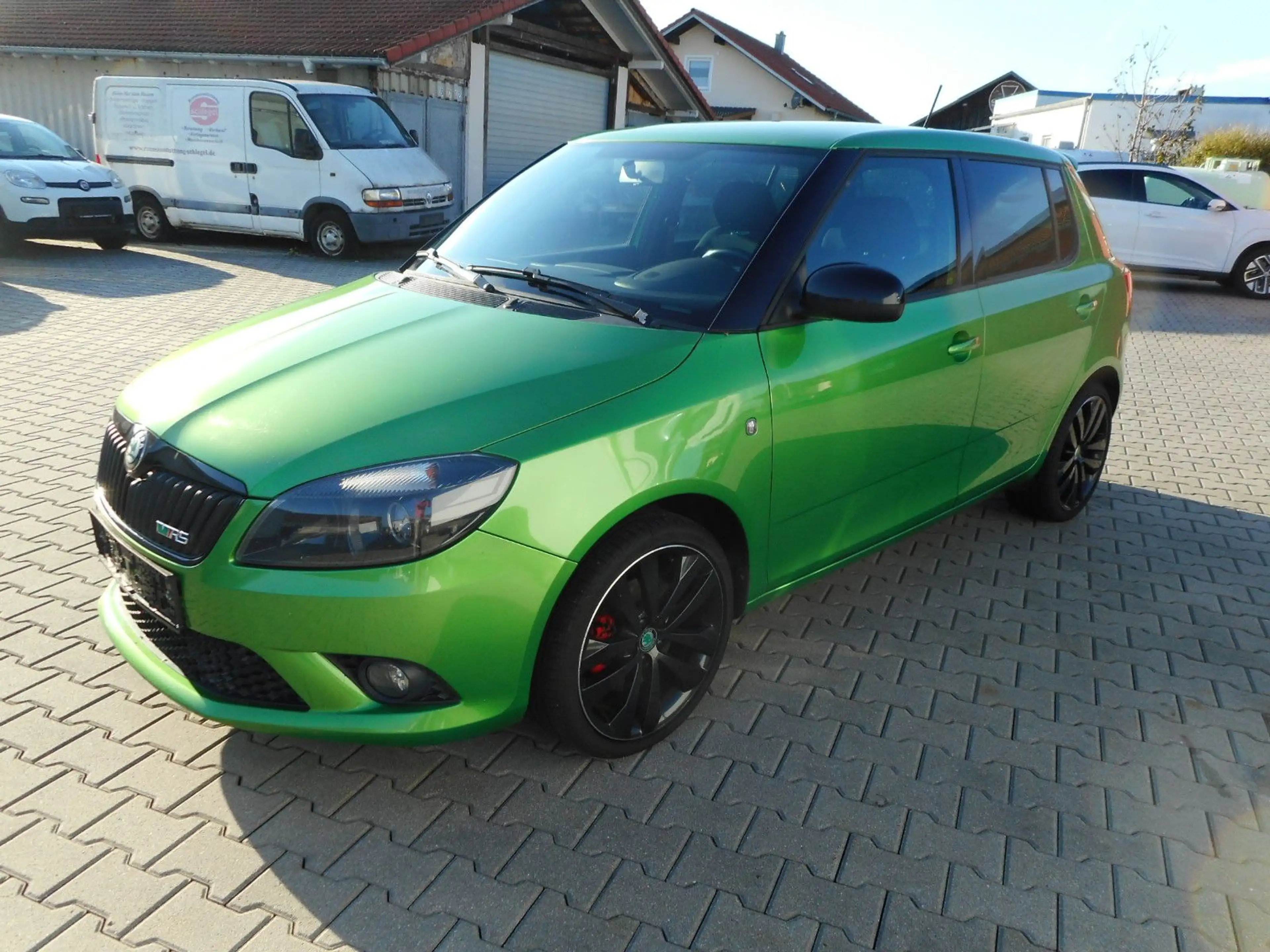 Skoda Fabia RS PDC Alu Black Vision HU 02/2027 — photo 2