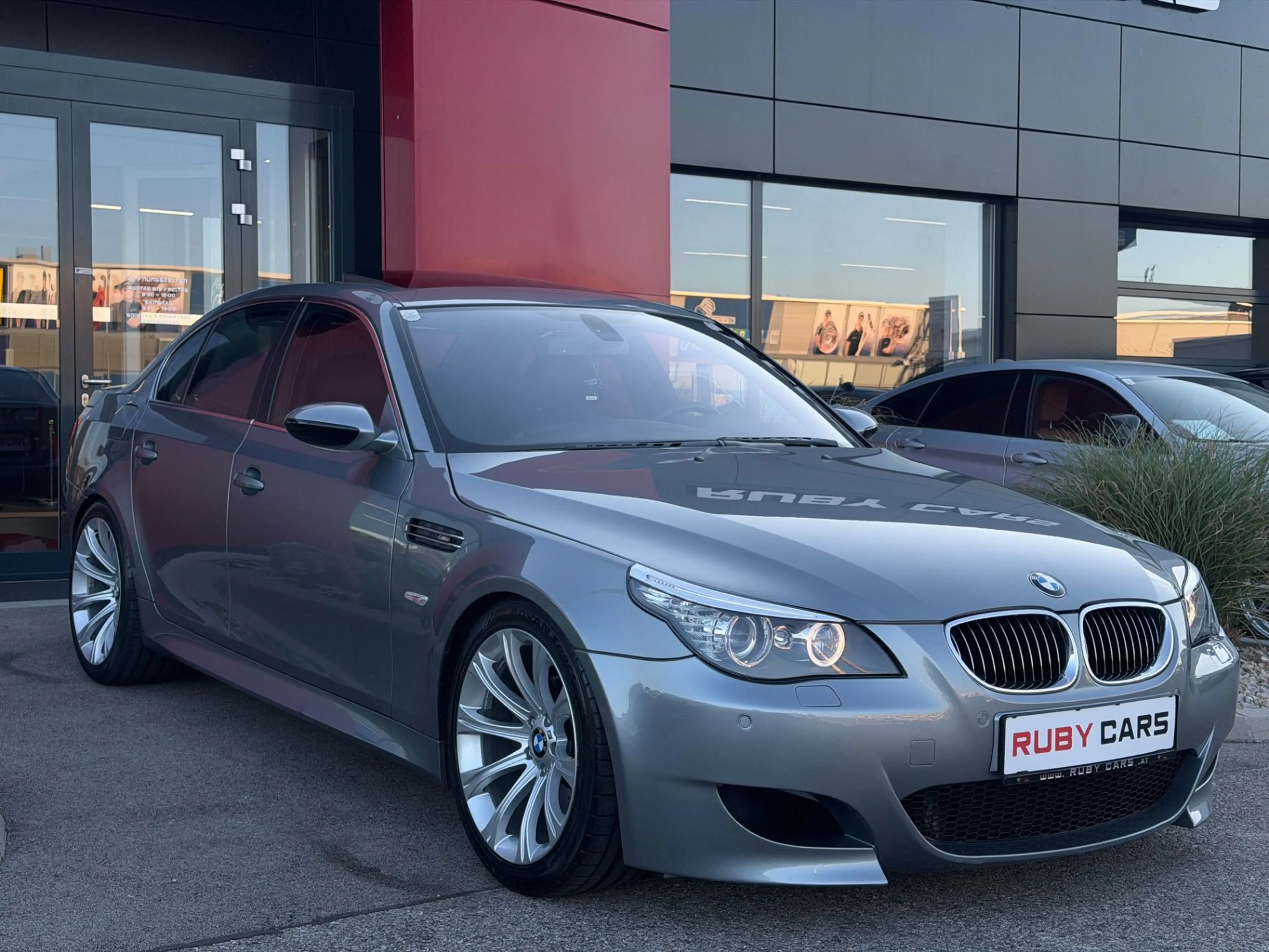 BMW M5 V10 Eisenmann Race / LCI Retrofit — photo 4