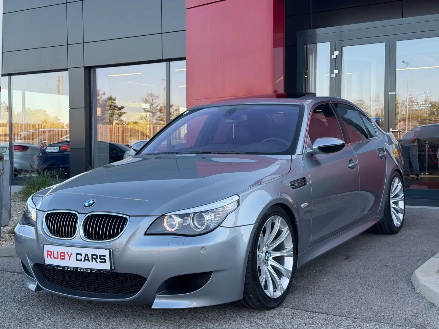 BMW M5 V10 Eisenmann Race / LCI Retrofit Silber - 2
