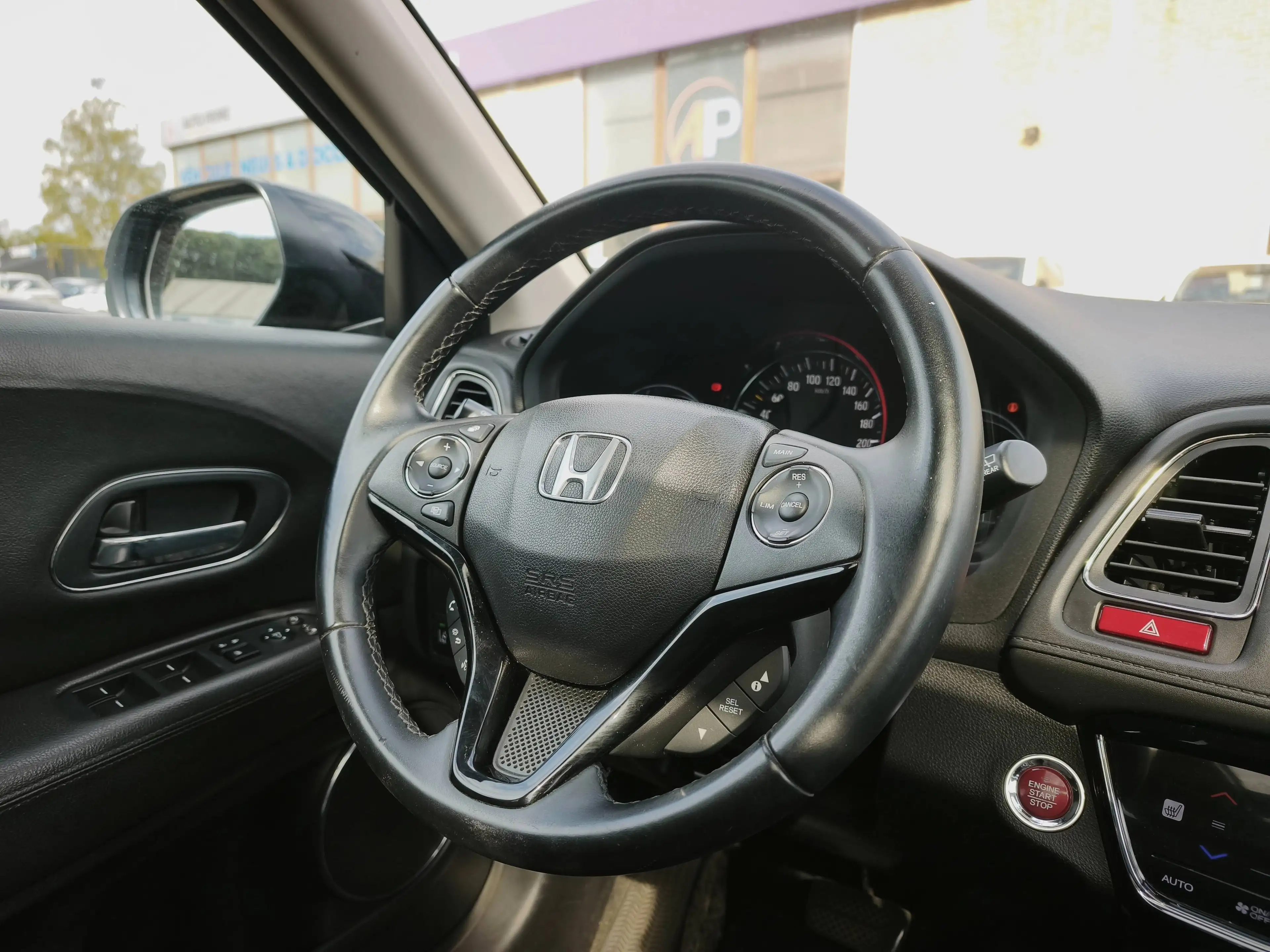 Honda HR-V 1.5i Automatique *** GARANTIE *** Full Options — photo 10