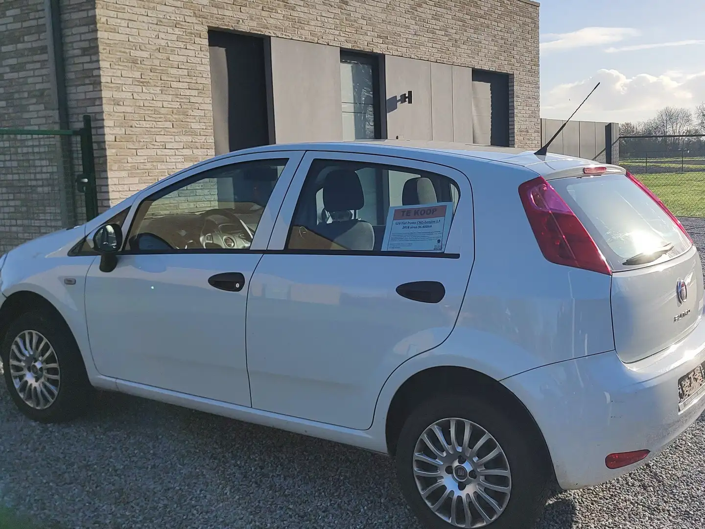 Fiat Punto Evo 1.4 benzine  plus CNG met airco RIJ GOEDKOOP, Wit - 2