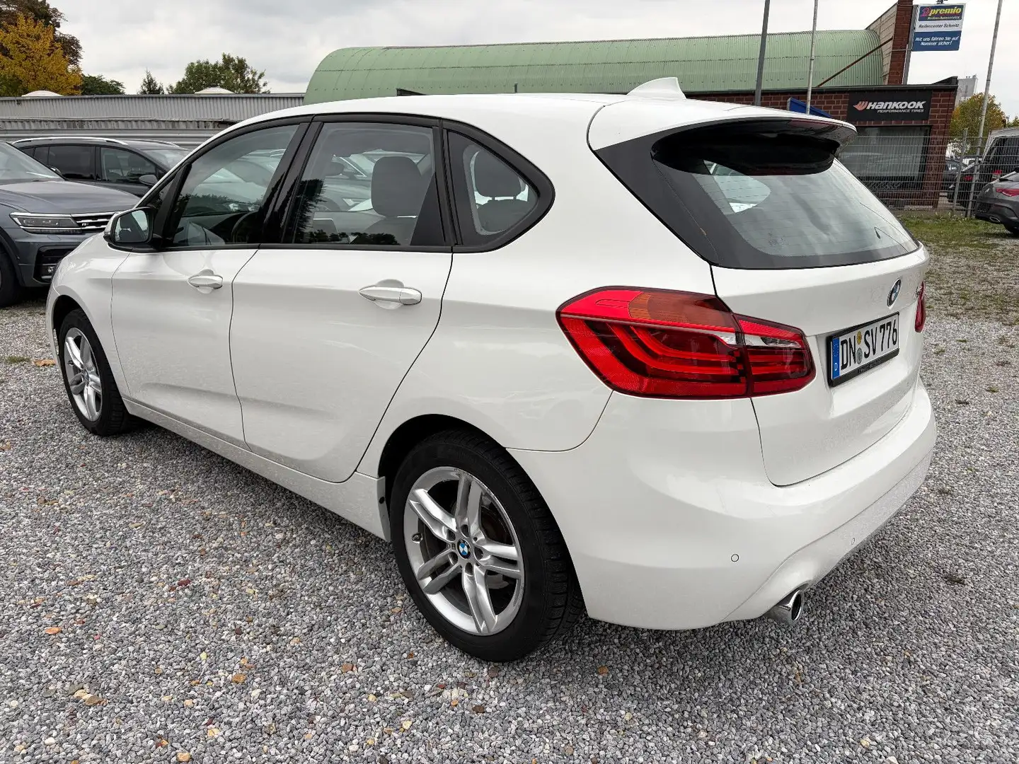 BMW 216 Blanco - 2