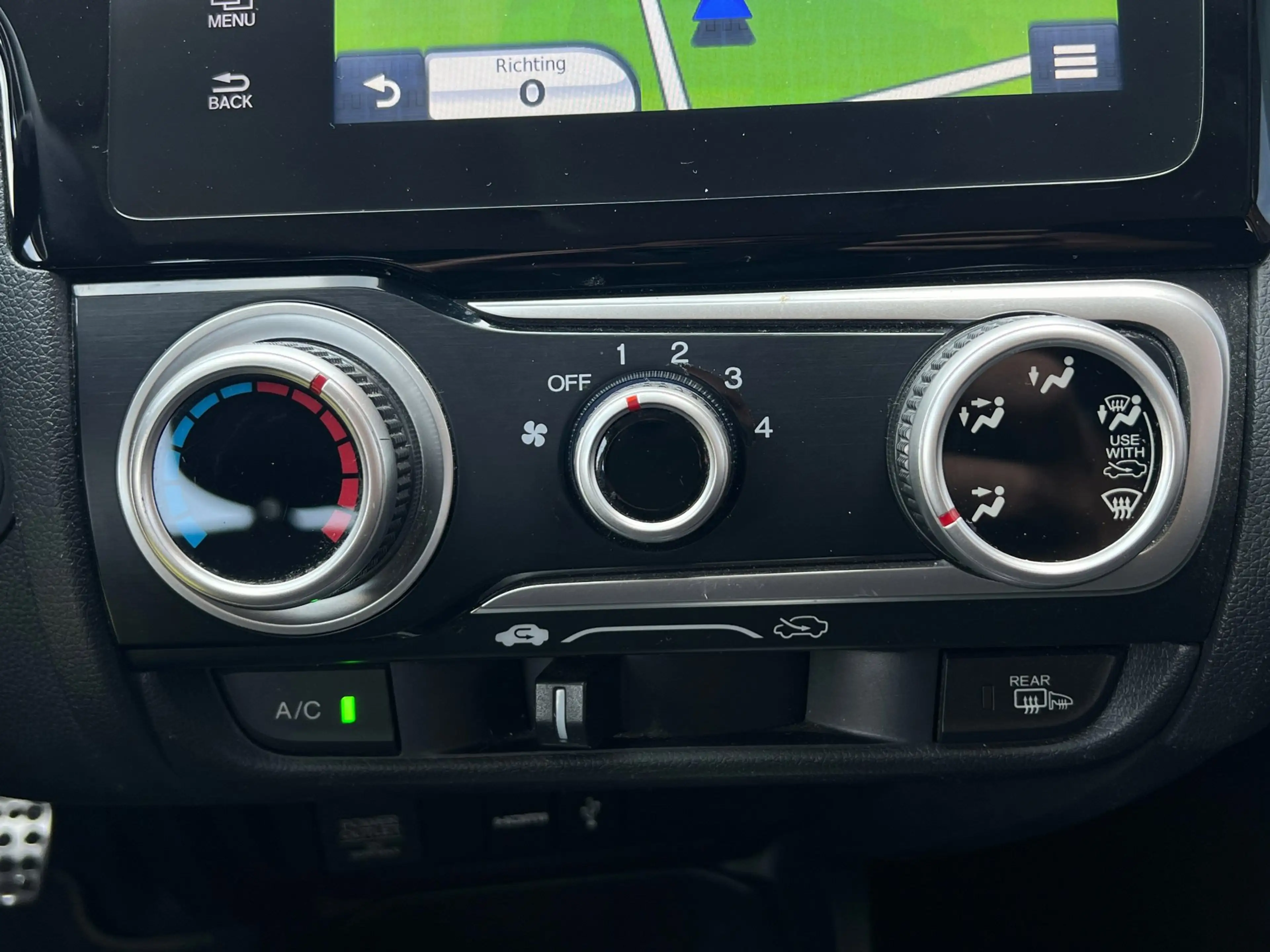 Honda Jazz 1.3 i-VTEC|Trekhaak|Navi|Bluetooth|Cruise|Airco — photo 14