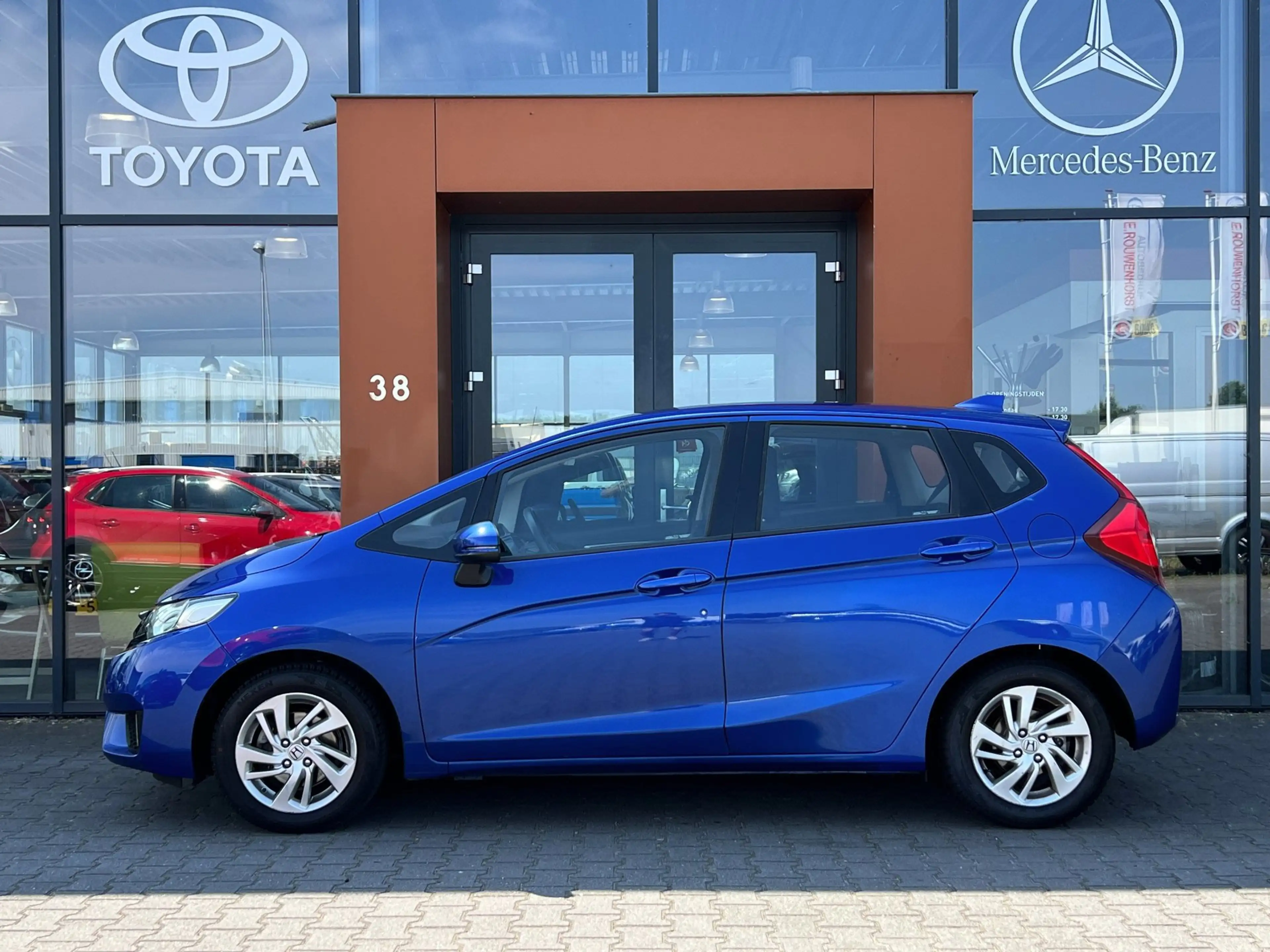 Honda Jazz 1.3 i-VTEC|Trekhaak|Navi|Bluetooth|Cruise|Airco — photo 2