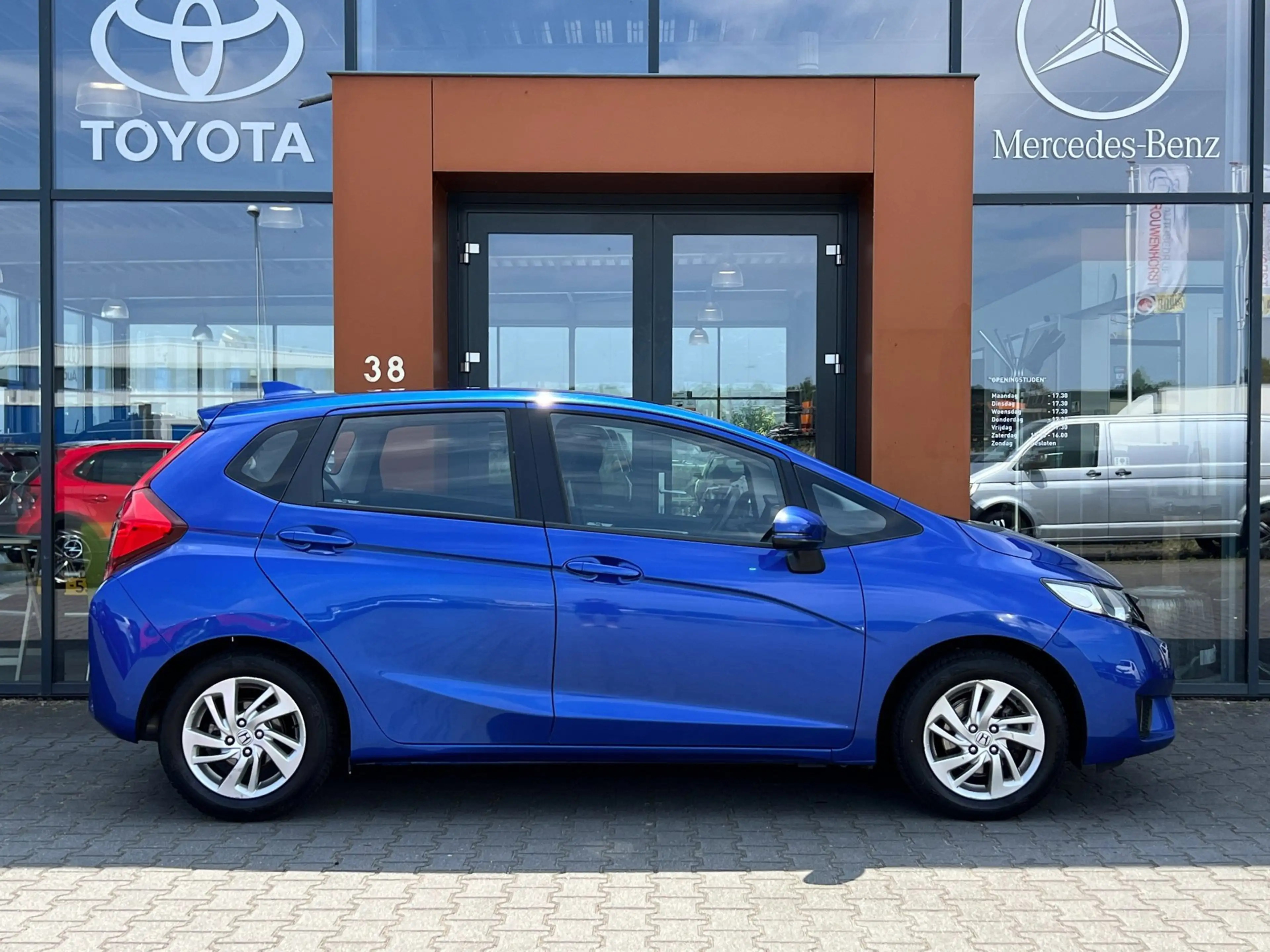 Honda Jazz 1.3 i-VTEC|Trekhaak|Navi|Bluetooth|Cruise|Airco — photo 8