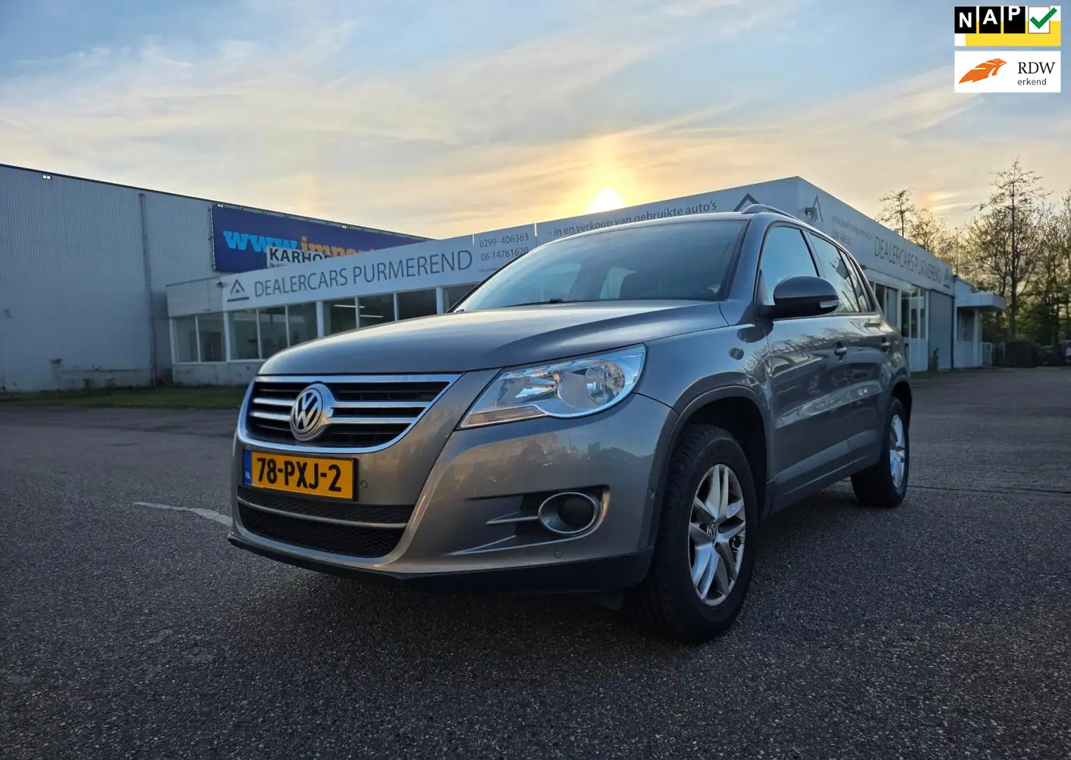 Volkswagen Tiguan 1.4 TSI Comfort&Design Grau - 1