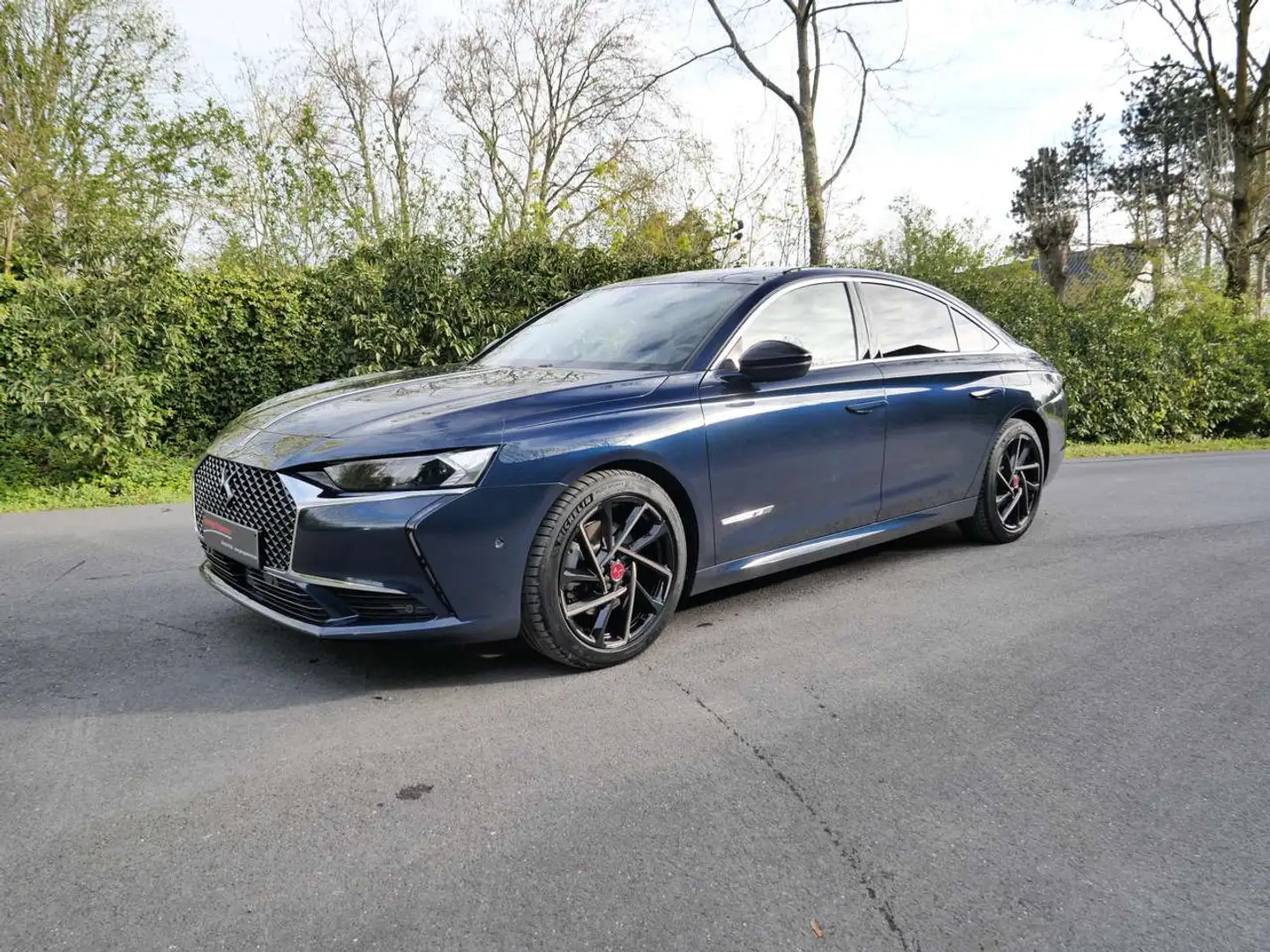 DS Automobiles DS 9 DS 9 PHEV 1.6 E-TENSE 250 Performance Line Blau - 1