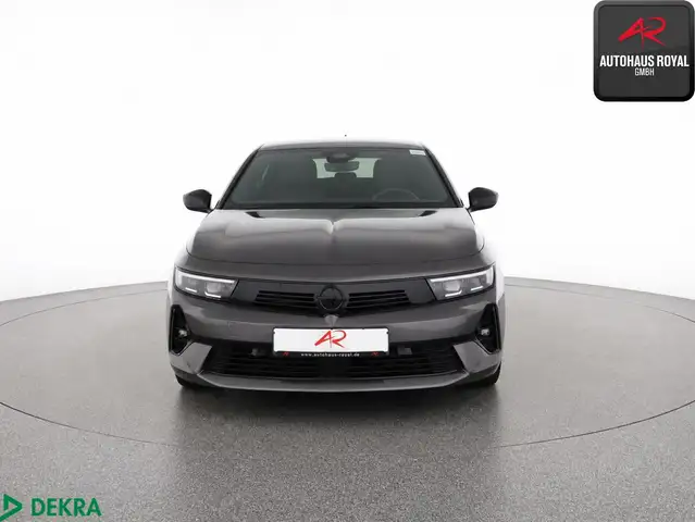Opel Astra view 8